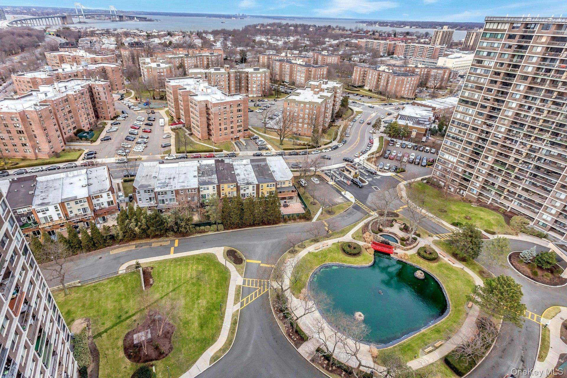 Condo Bay Club  Queens, NY 11360, MLS-967551-22