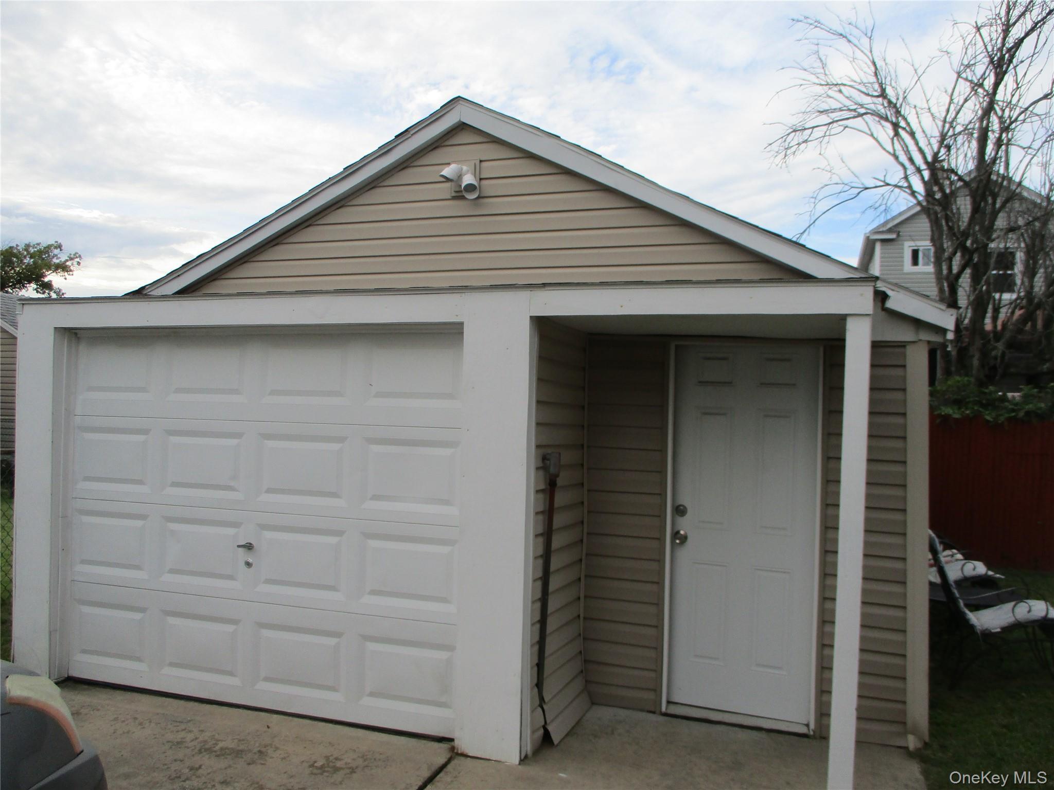 Single Family Birch  Nassau County, NY 11581, MLS-967565-13