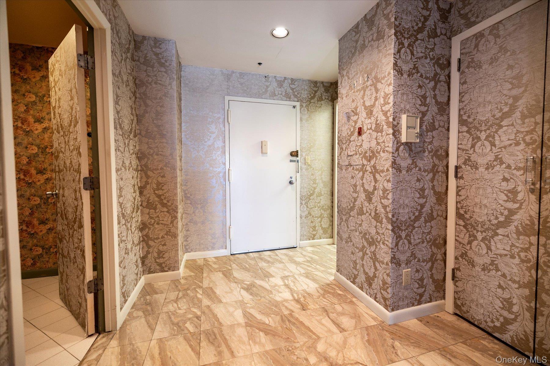 Coop Shore  Nassau County, NY 11561, MLS-967567-16