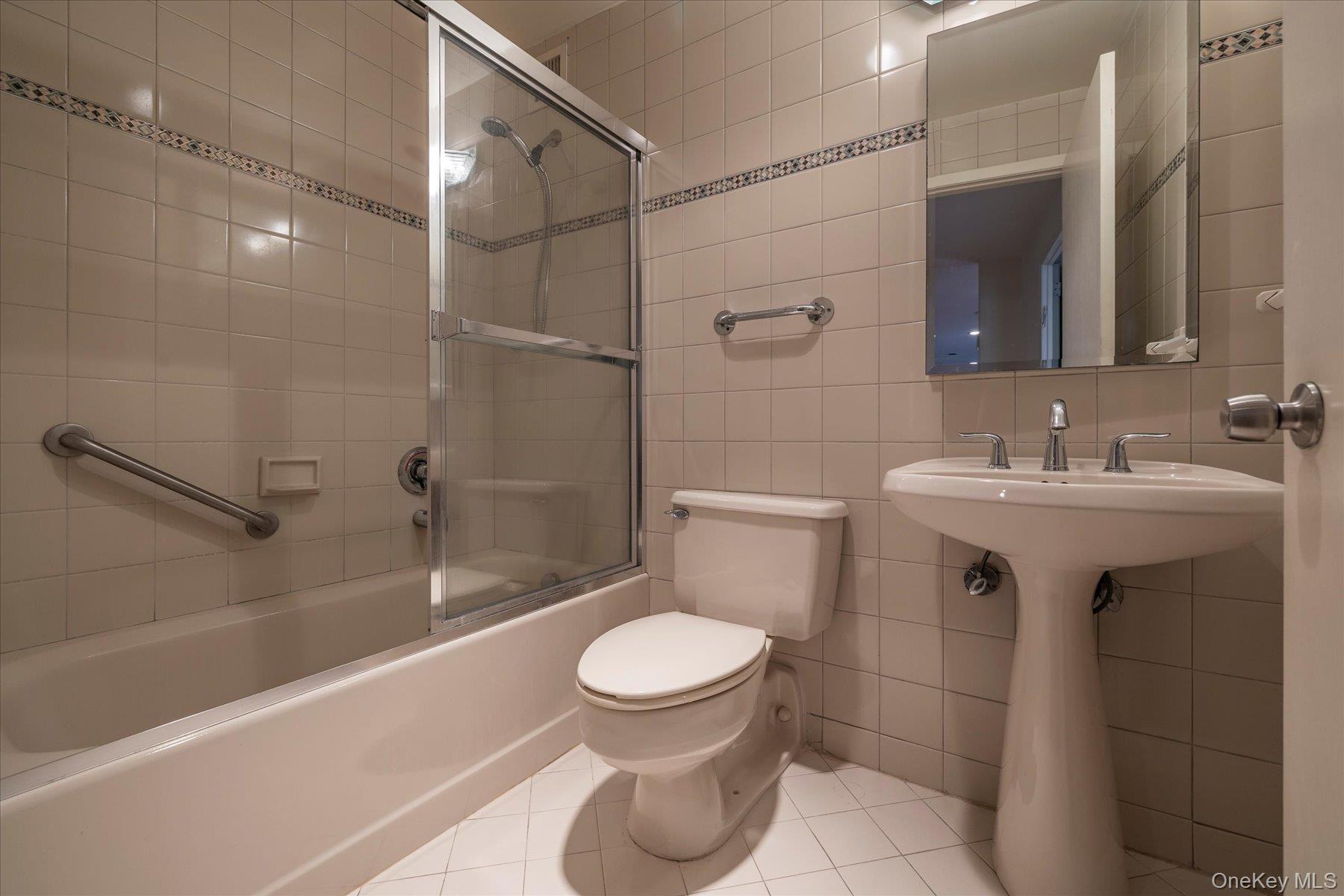 Coop Shore  Nassau County, NY 11561, MLS-967567-17