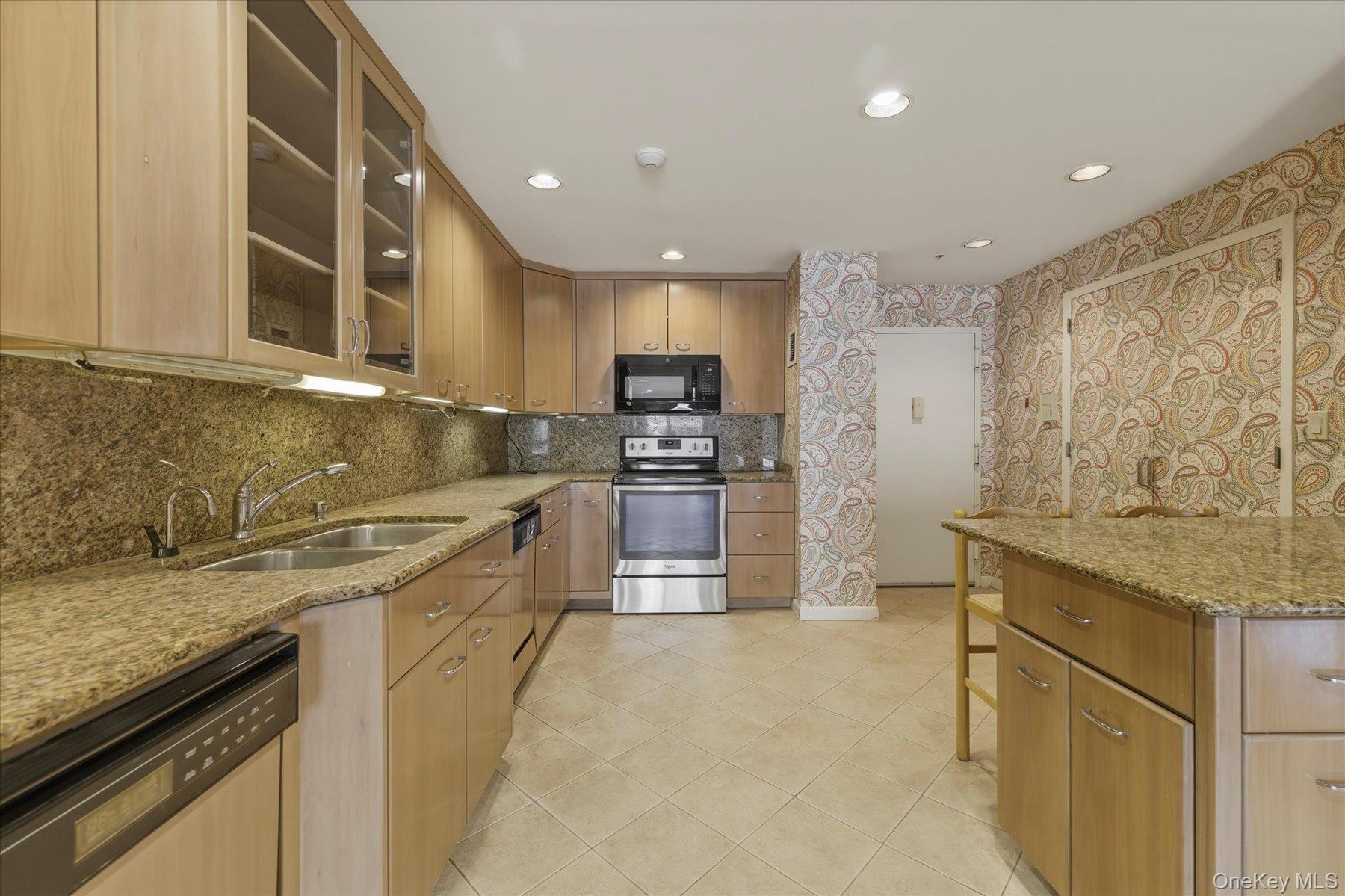 Coop Shore  Nassau County, NY 11561, MLS-967567-5