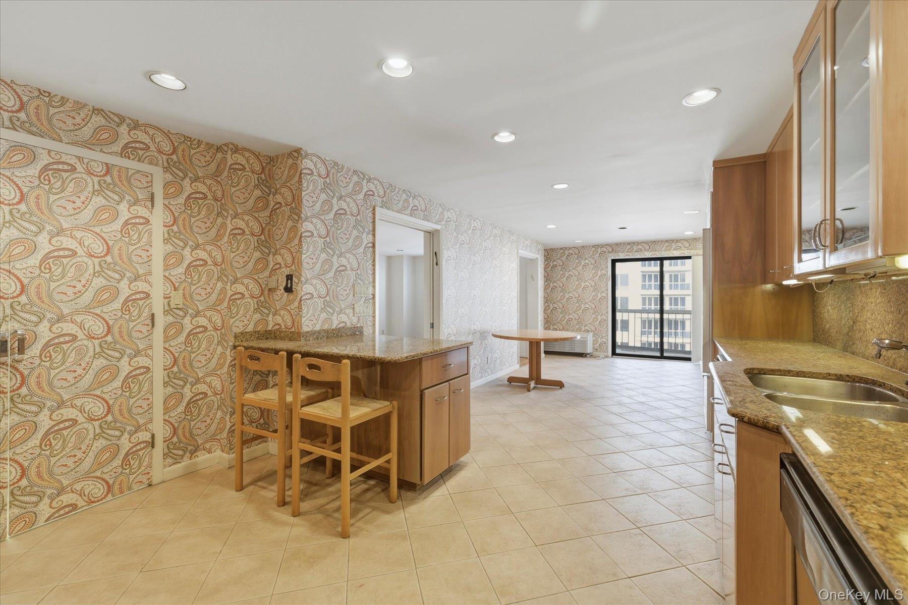 Coop Shore  Nassau County, NY 11561, MLS-967567-7