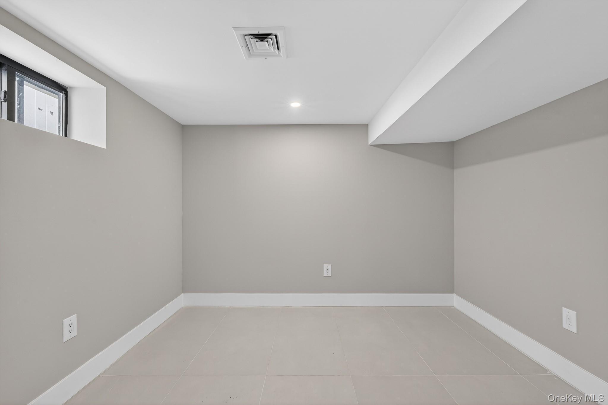 Single Family 137th  Queens, NY 11434, MLS-967587-17