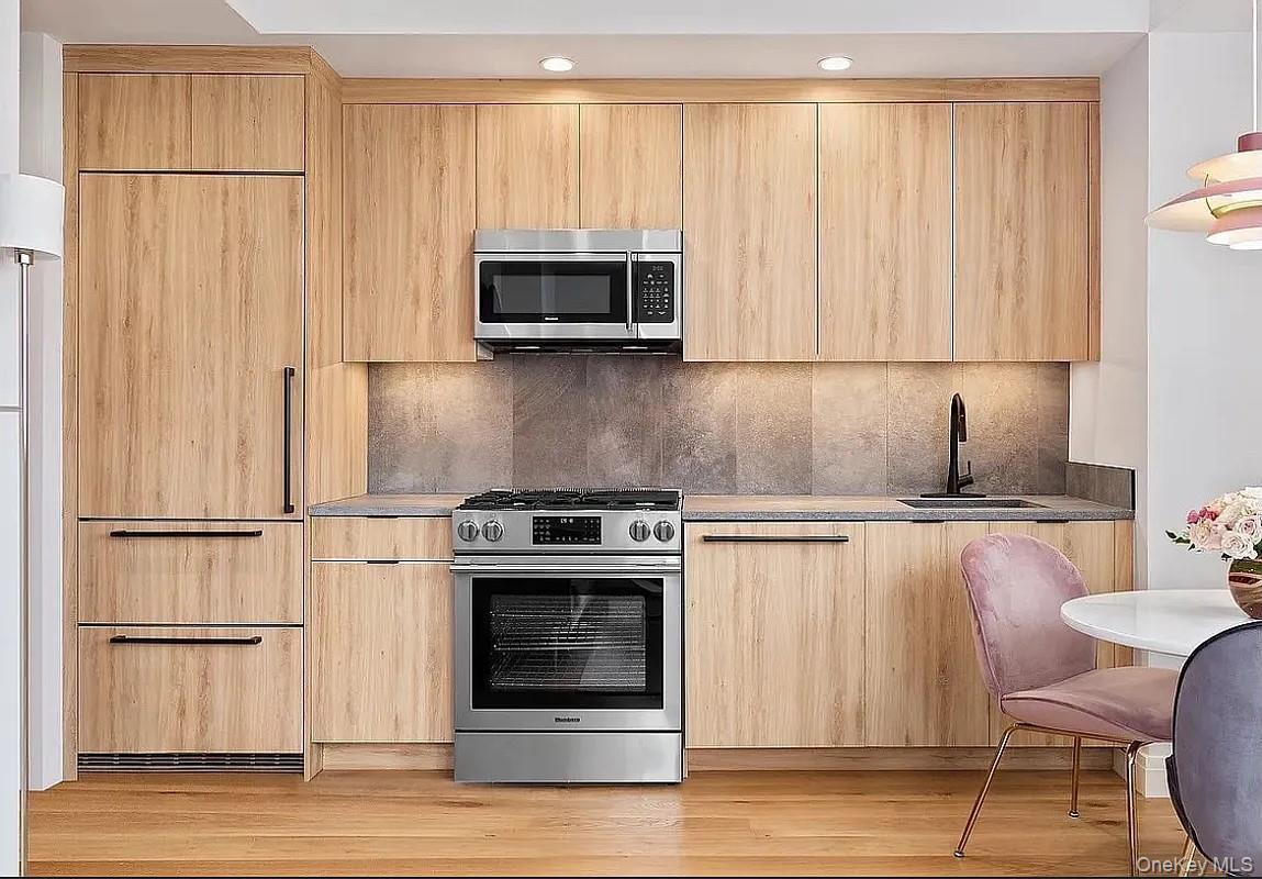 Single Family Queens  Queens, NY 11101, MLS-967589-11