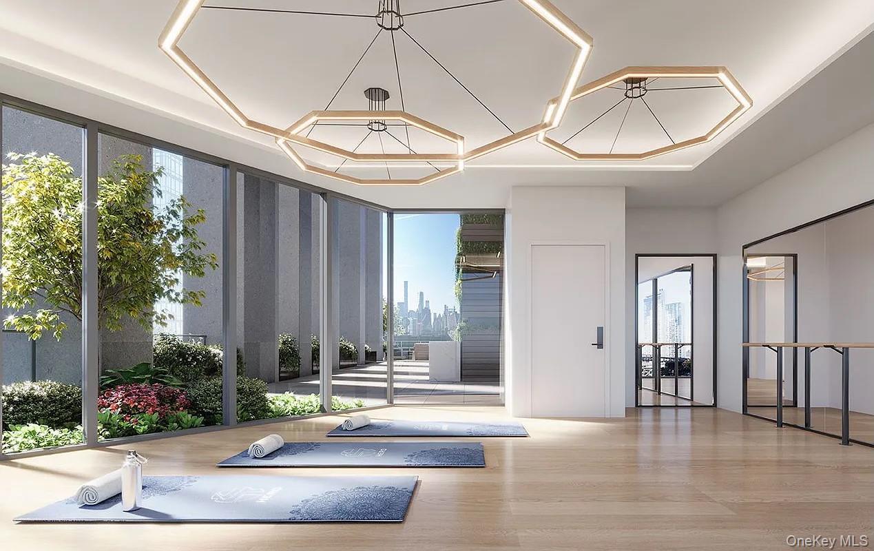 Single Family Queens  Queens, NY 11101, MLS-967589-14