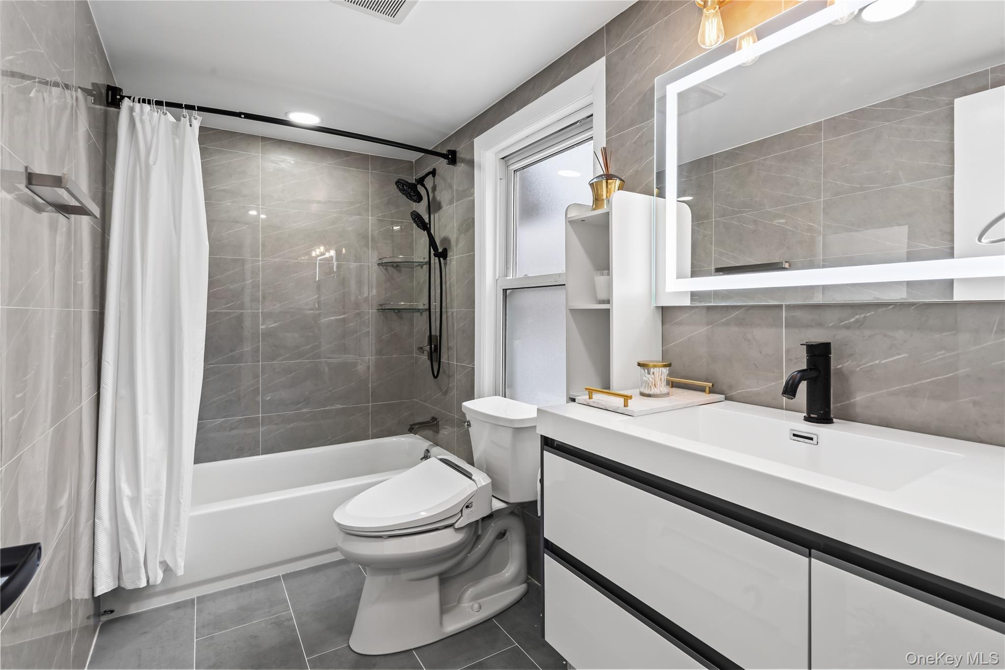 Single Family Juno Queens, NY 11375, MLS-967614-19