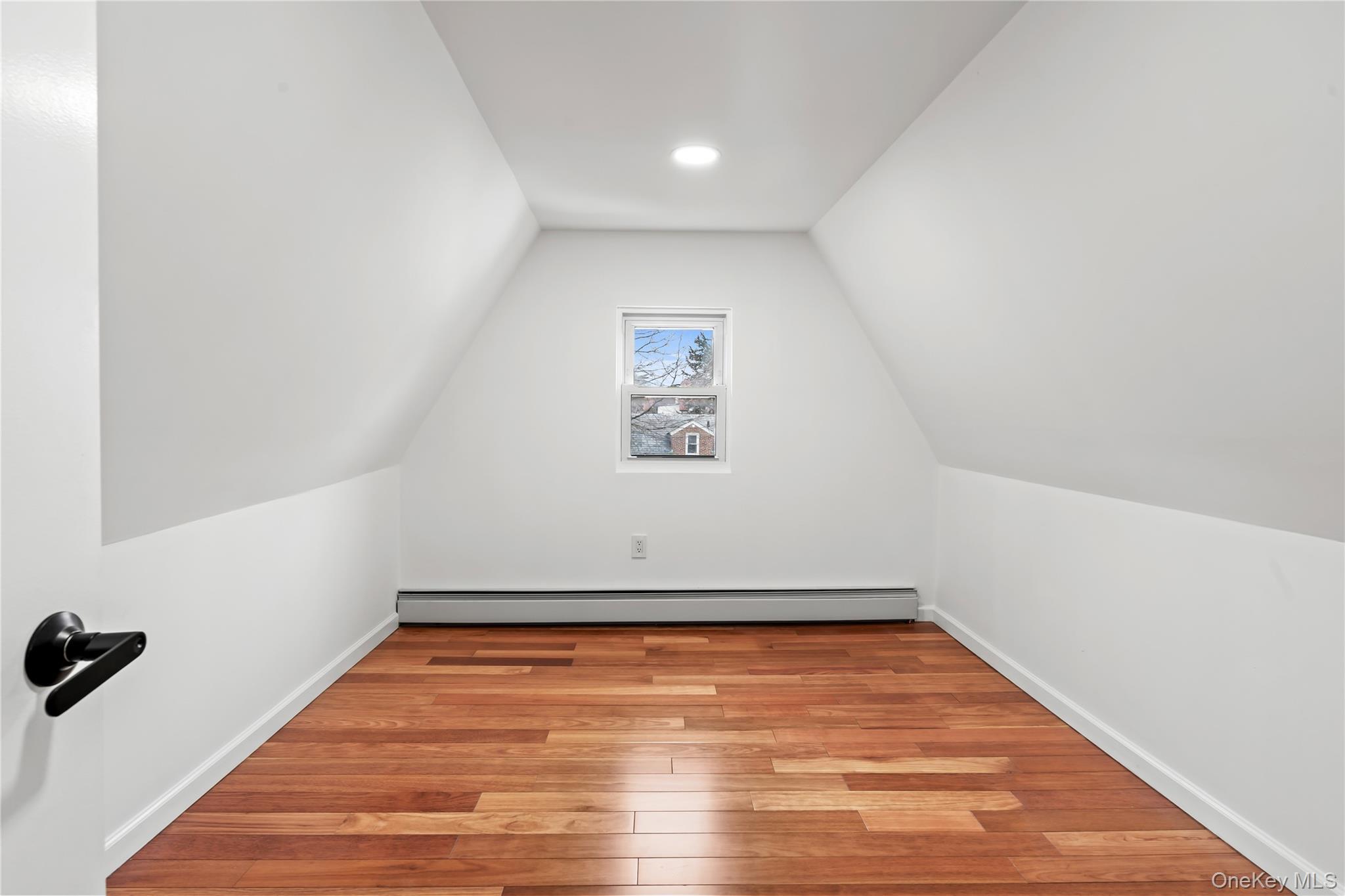 Single Family Juno Queens, NY 11375, MLS-967614-21