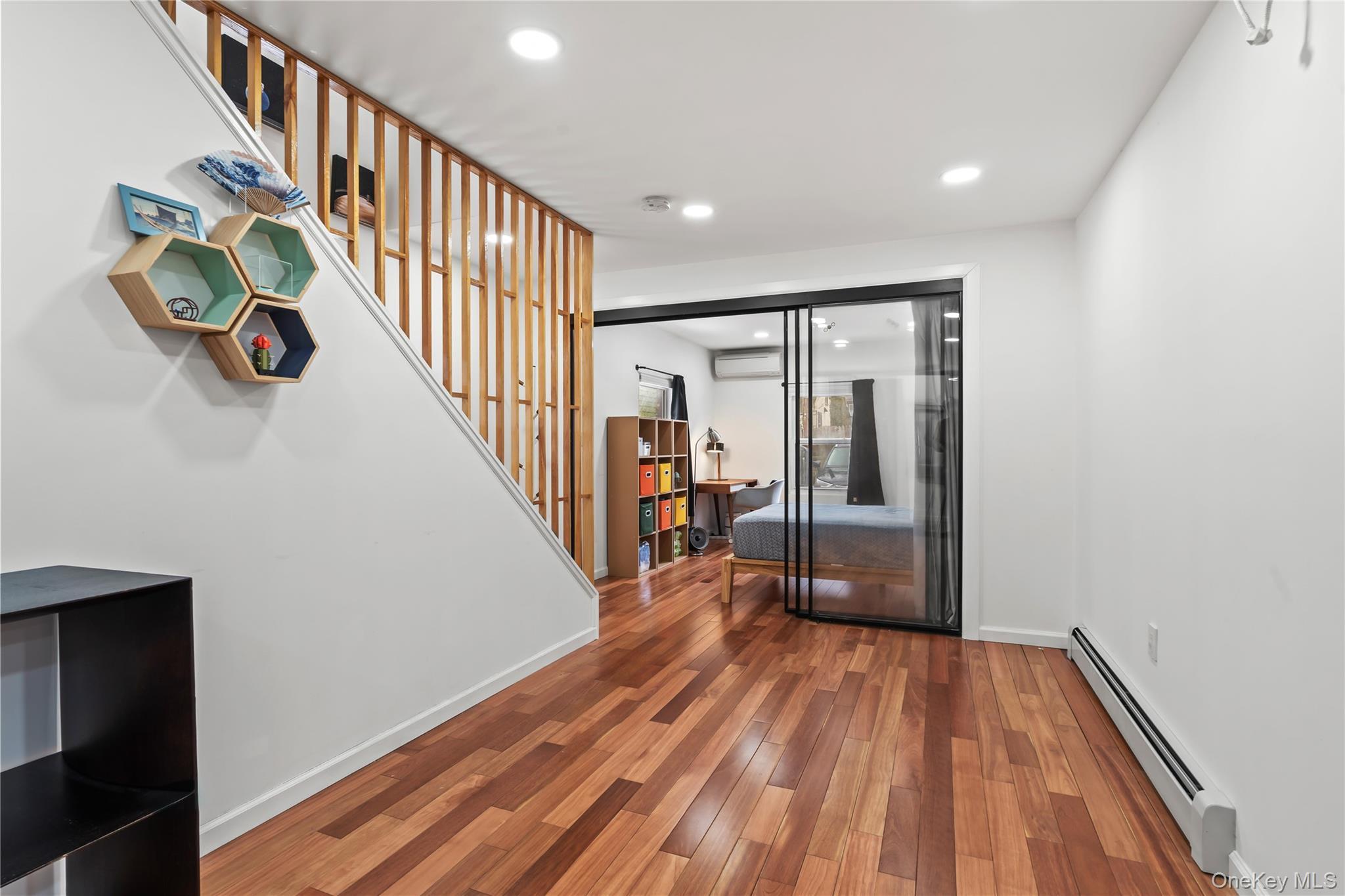 Single Family Juno Queens, NY 11375, MLS-967614-3