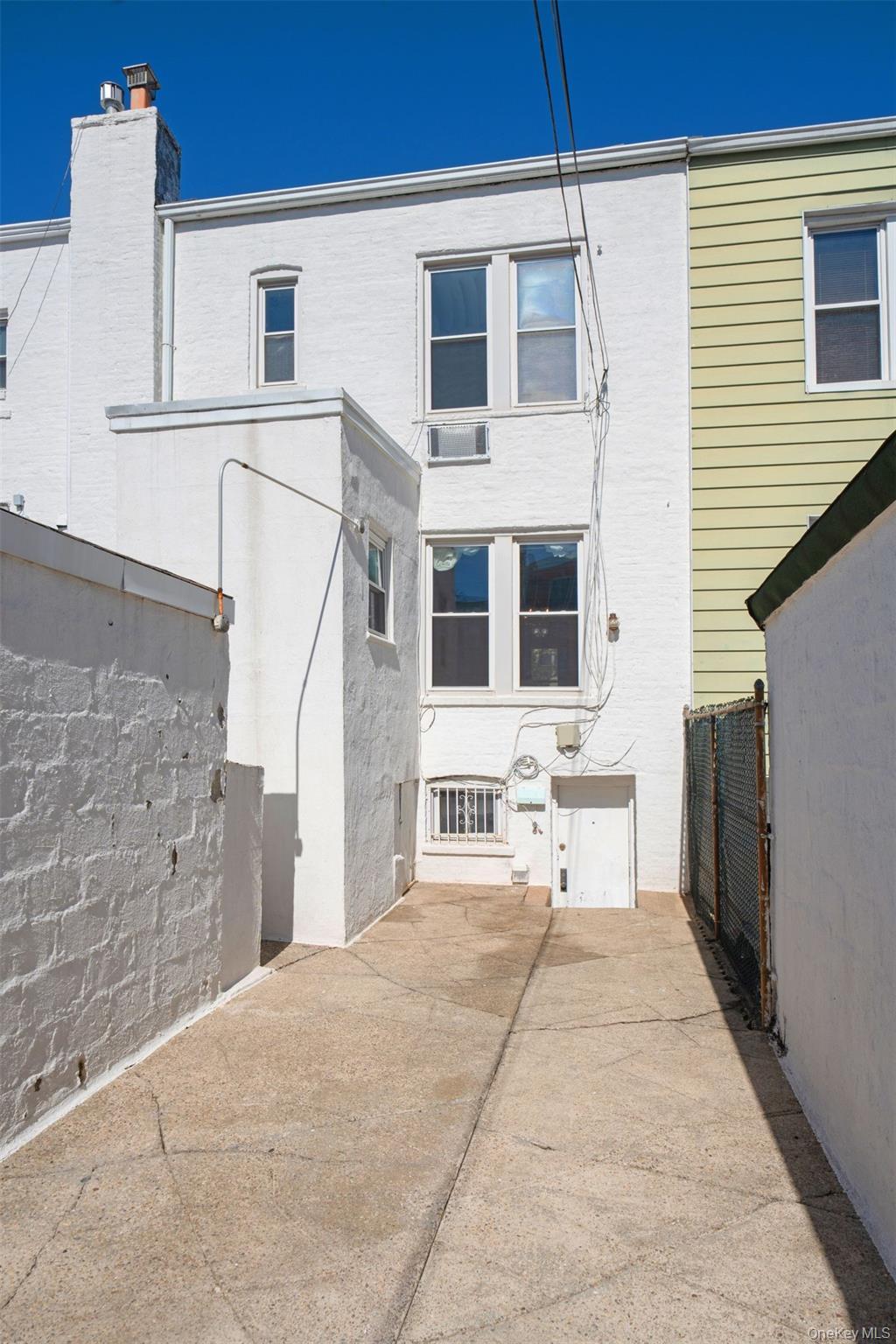 Single Family 88th  Brooklyn, NY 11209, MLS-967617-33