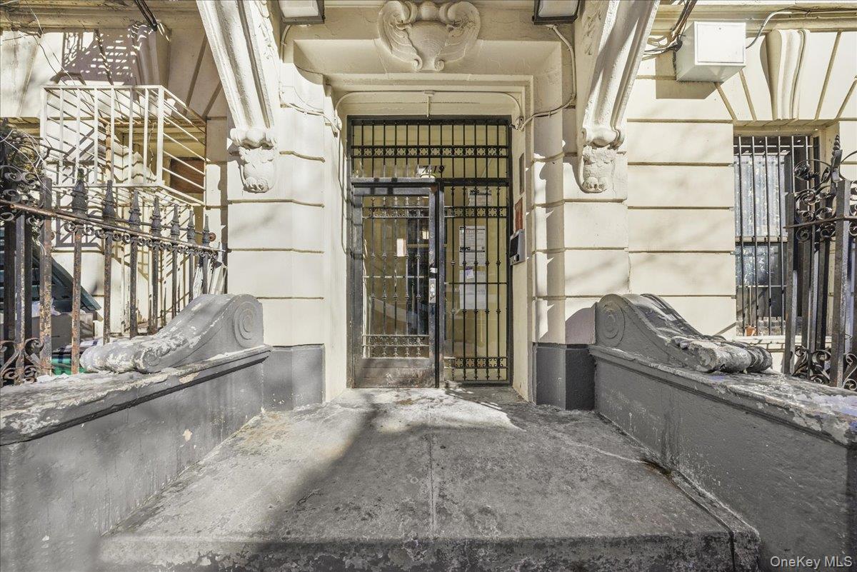 Coop 108th  Manhattan, NY 10025, MLS-967624-3