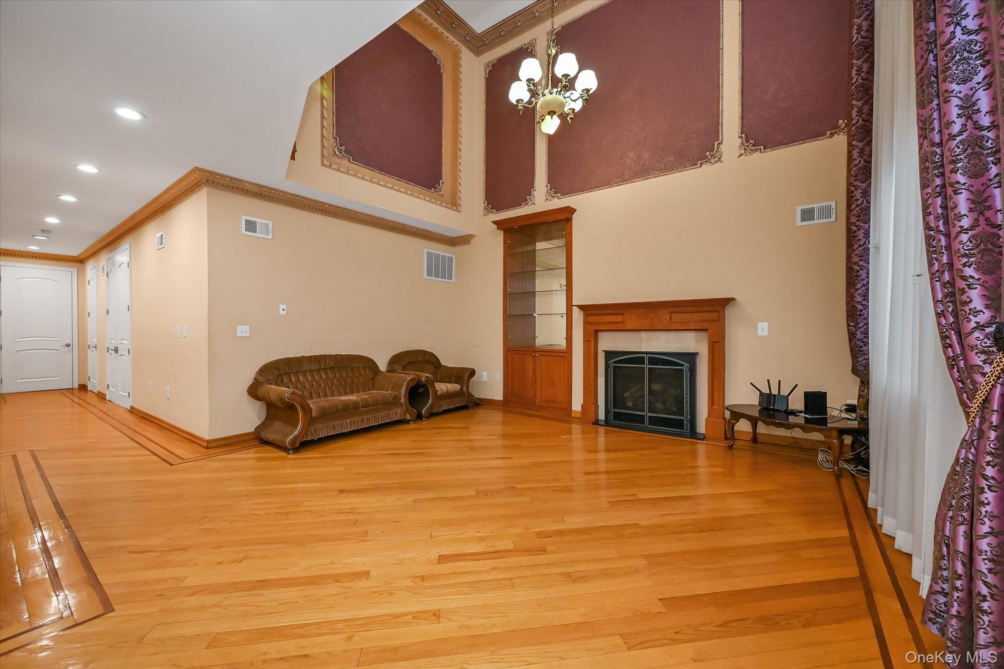 Single Family Kew Forest  Queens, NY 11375, MLS-967629-10