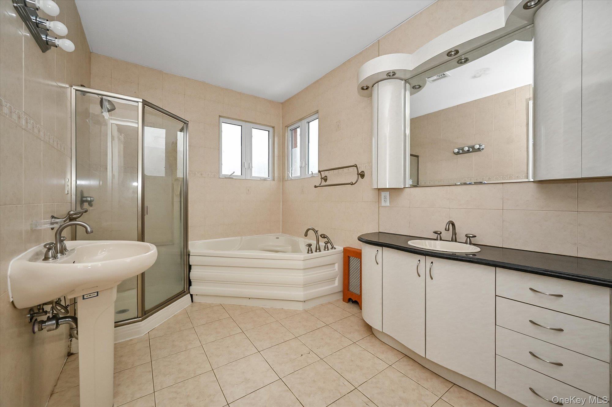 Single Family Kew Forest  Queens, NY 11375, MLS-967629-13