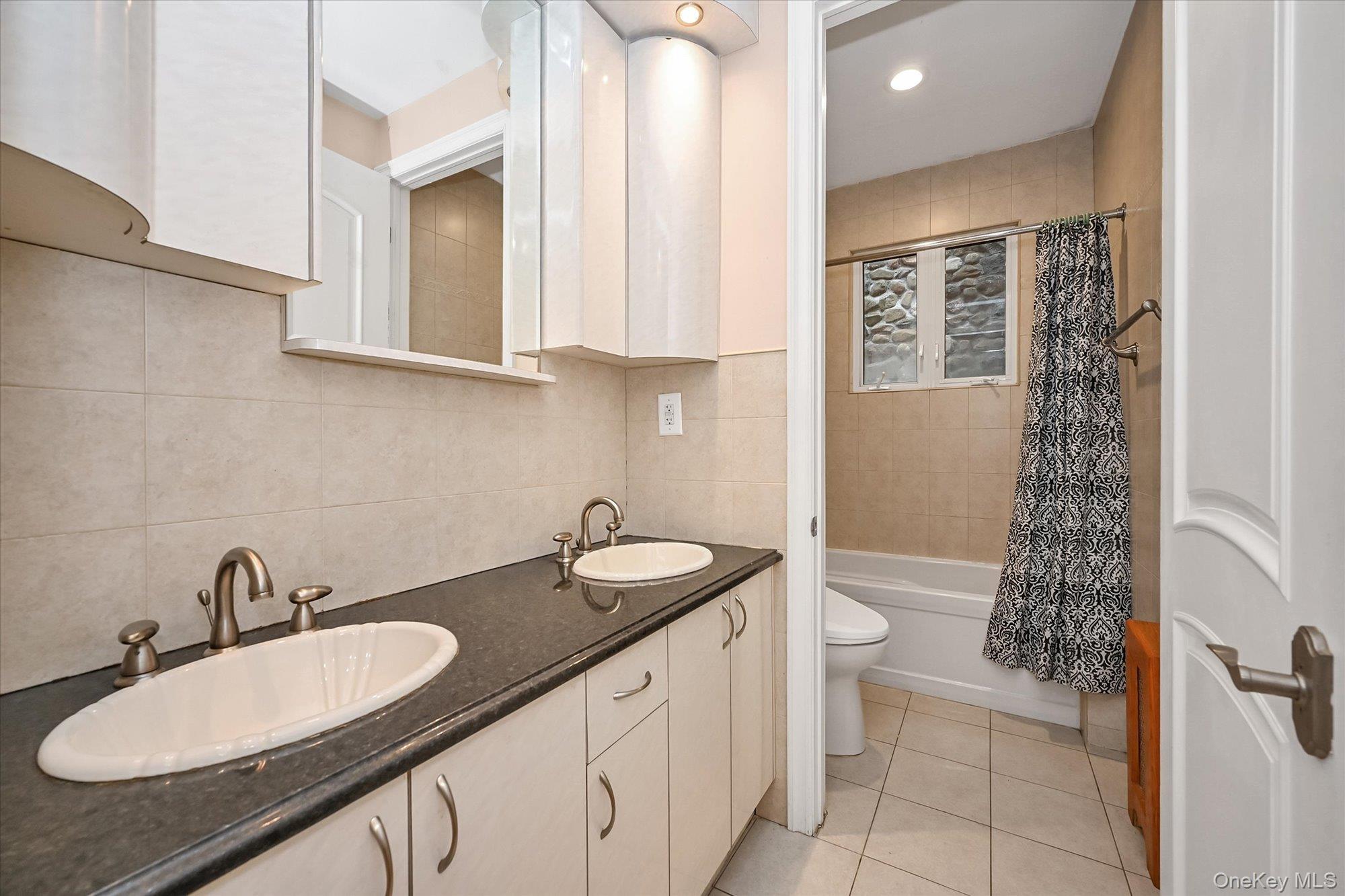 Single Family Kew Forest  Queens, NY 11375, MLS-967629-16