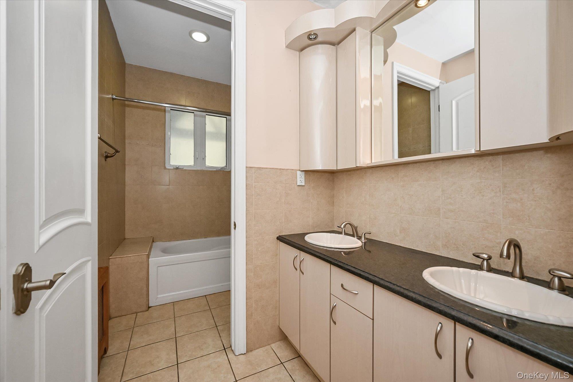 Single Family Kew Forest  Queens, NY 11375, MLS-967629-17