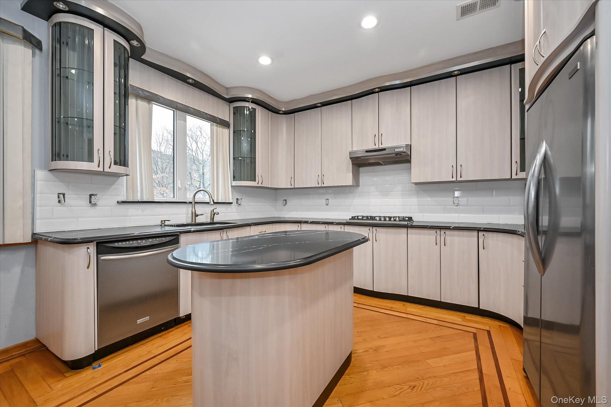 Single Family Kew Forest  Queens, NY 11375, MLS-967629-7