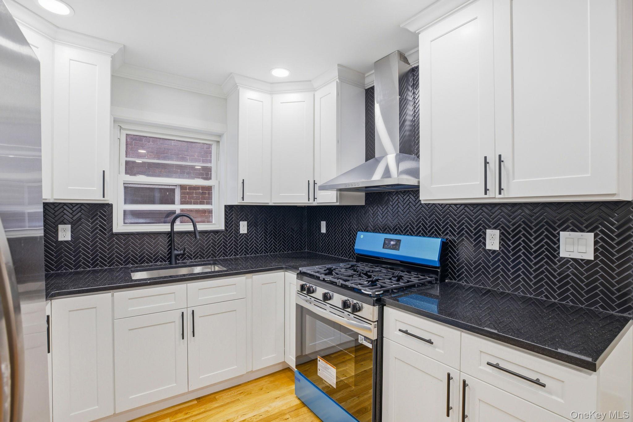 Single Family Wilder  Bronx, NY 10466, MLS-967633-10