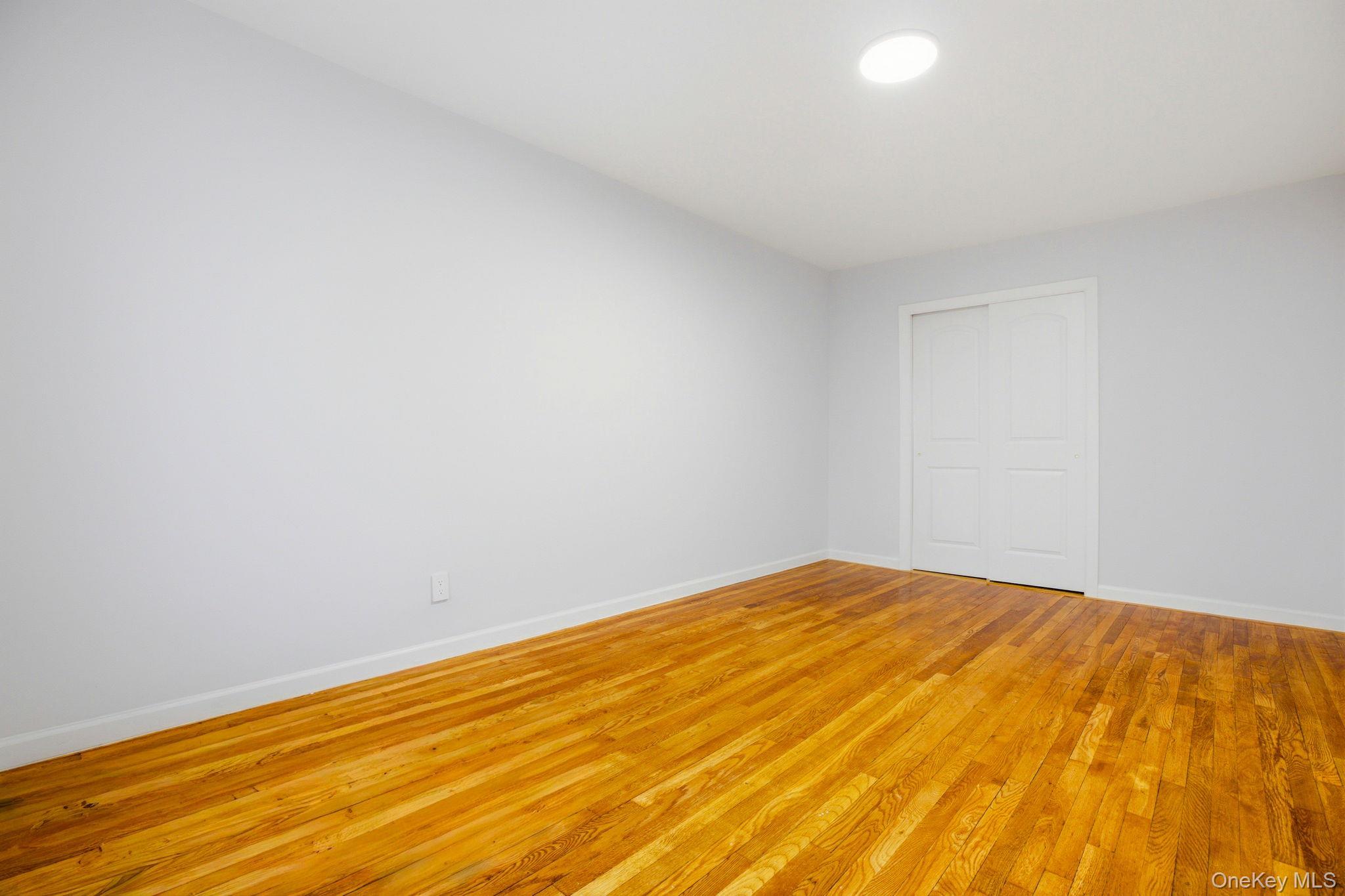 Single Family Wilder  Bronx, NY 10466, MLS-967633-15