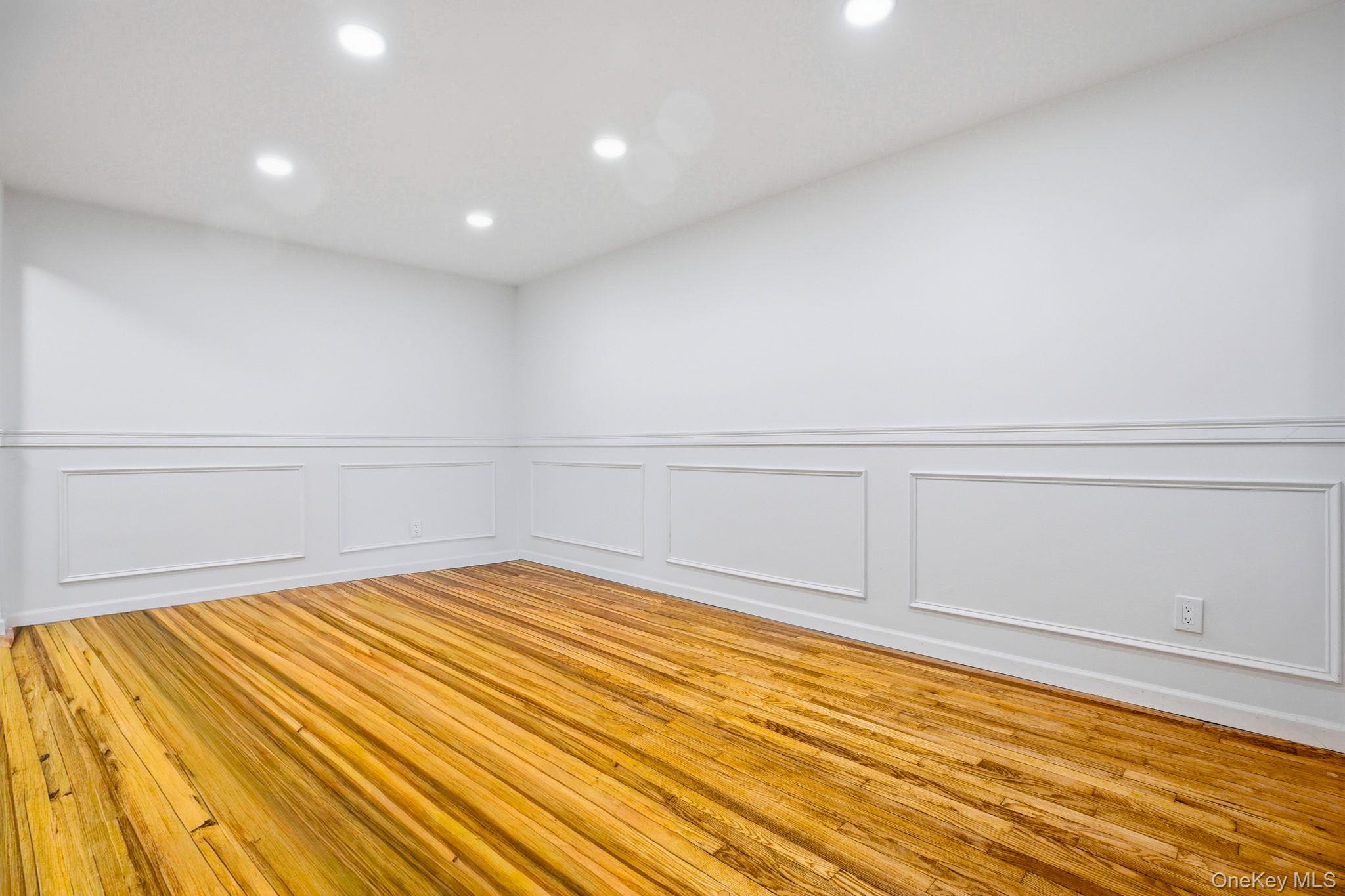 Single Family Wilder  Bronx, NY 10466, MLS-967633-16