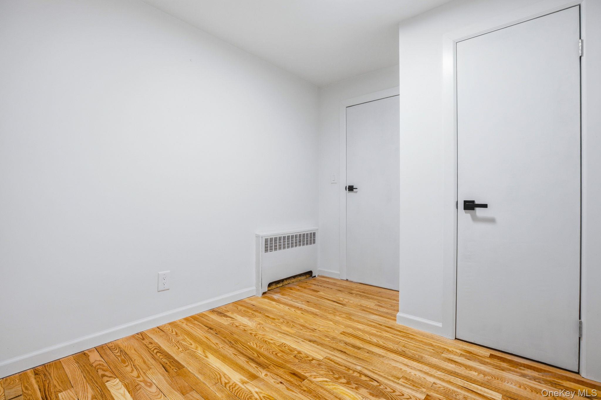 Single Family Wilder  Bronx, NY 10466, MLS-967633-22