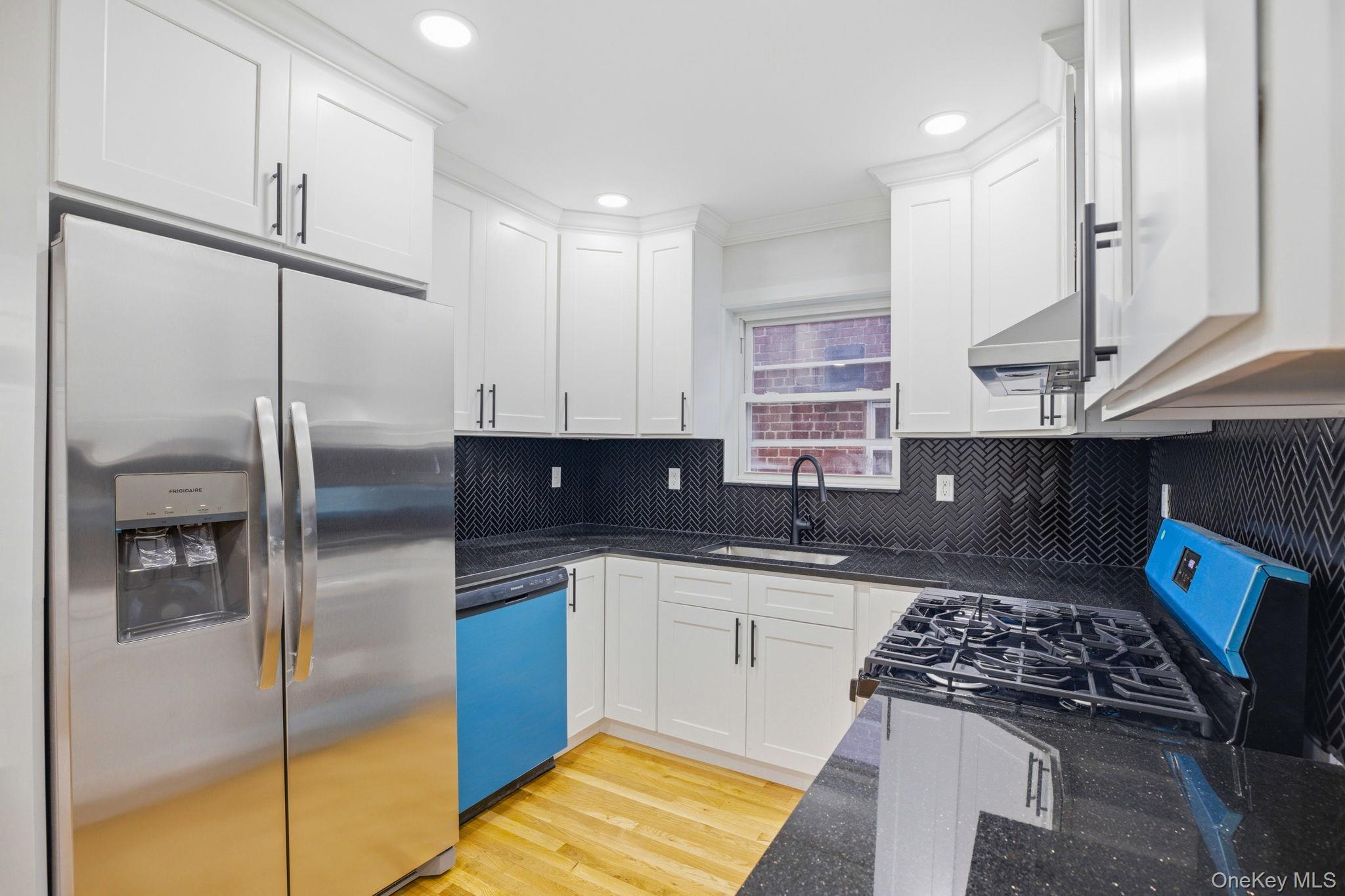 Single Family Wilder  Bronx, NY 10466, MLS-967633-9