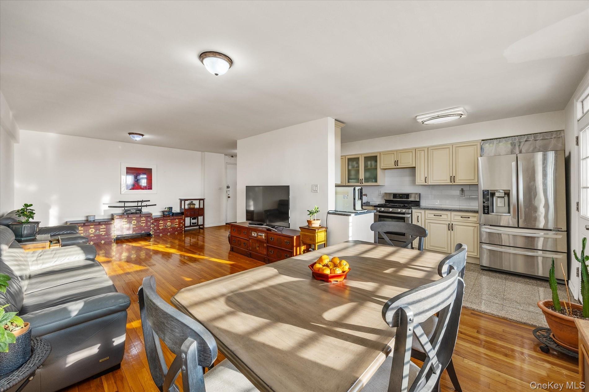 Coop 150th Queens, NY 11354, MLS-967637-5