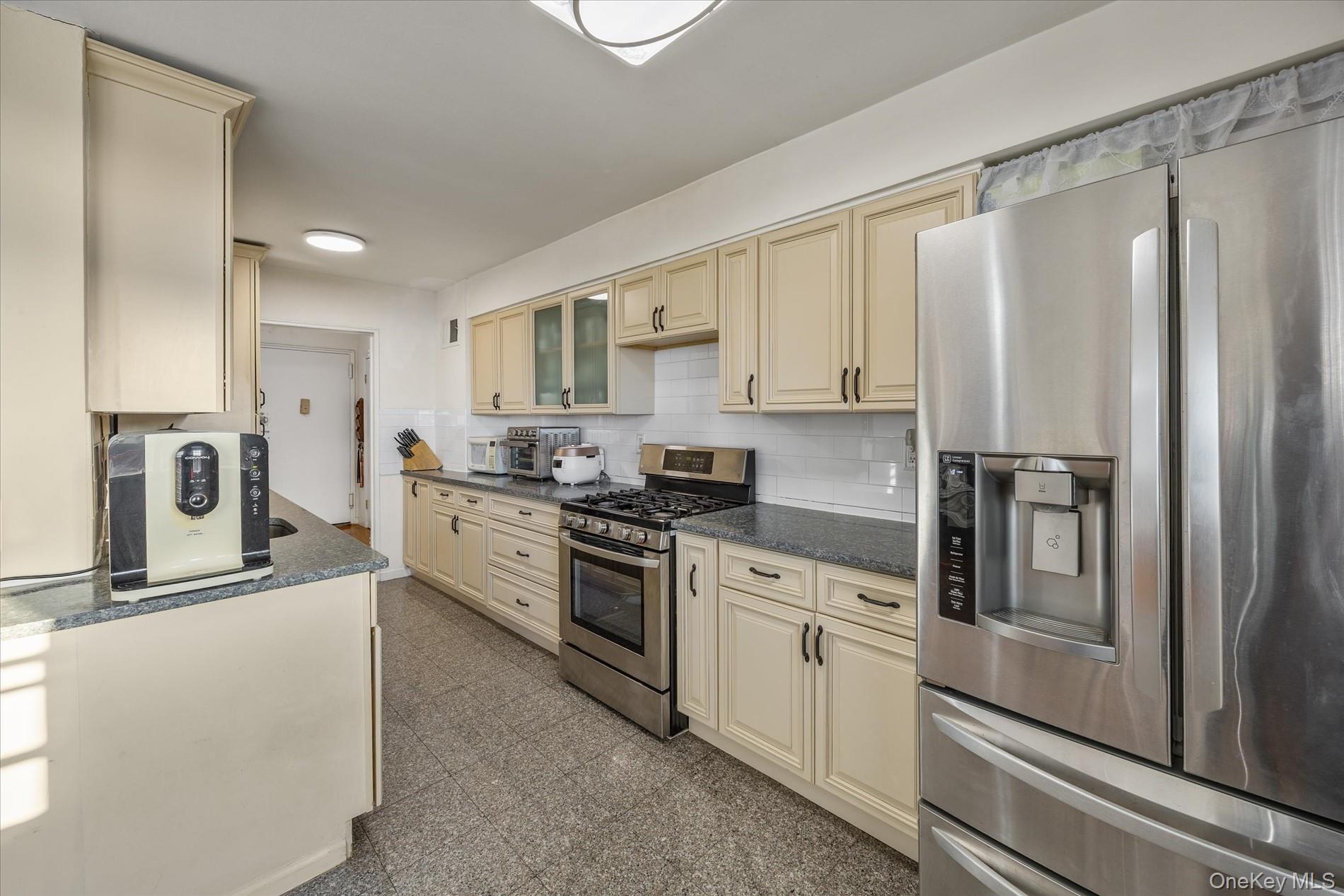 Coop 150th Queens, NY 11354, MLS-967637-7