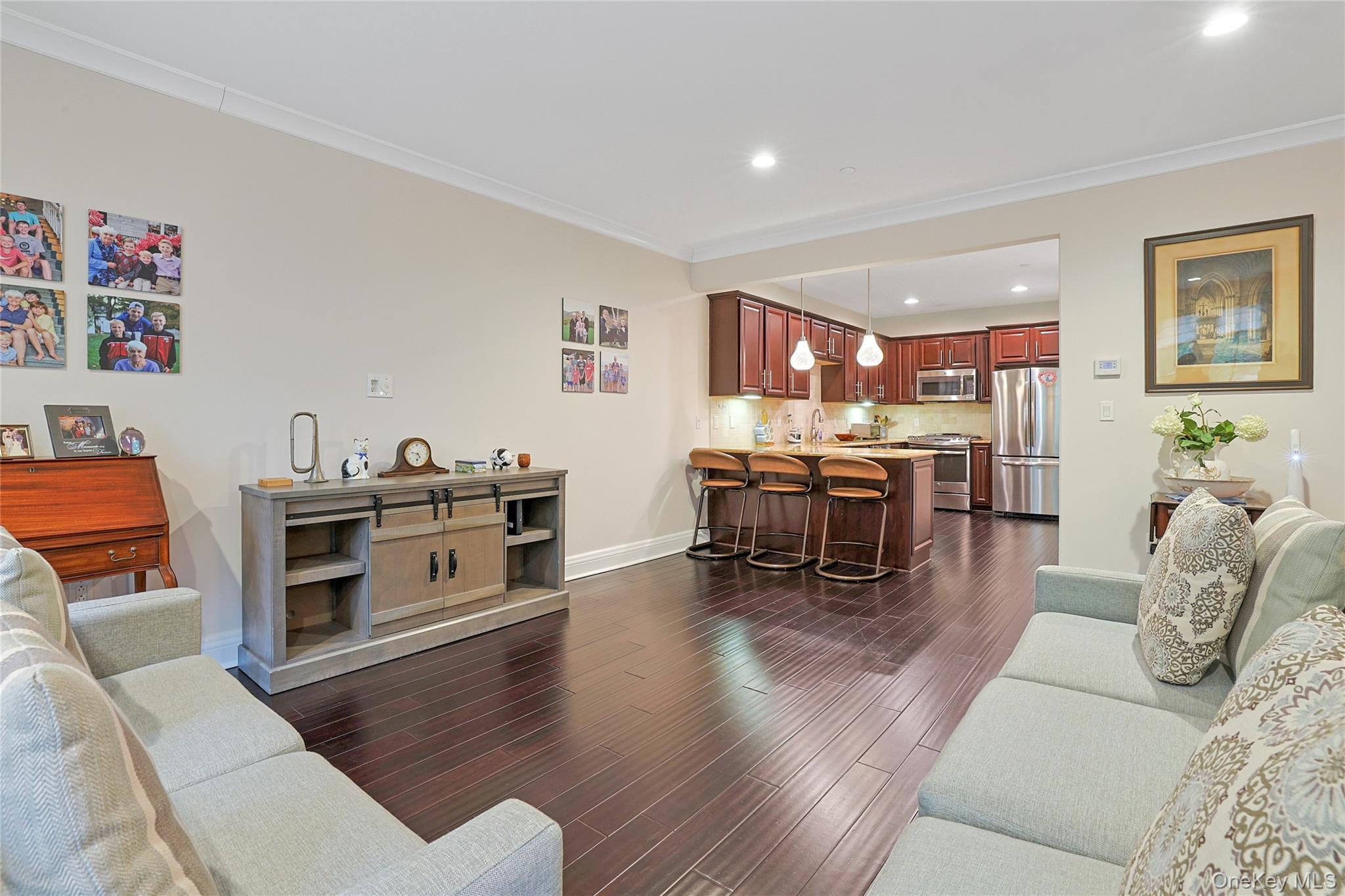 Condo Trump  Westchester County, NY 10588, MLS-967640-10