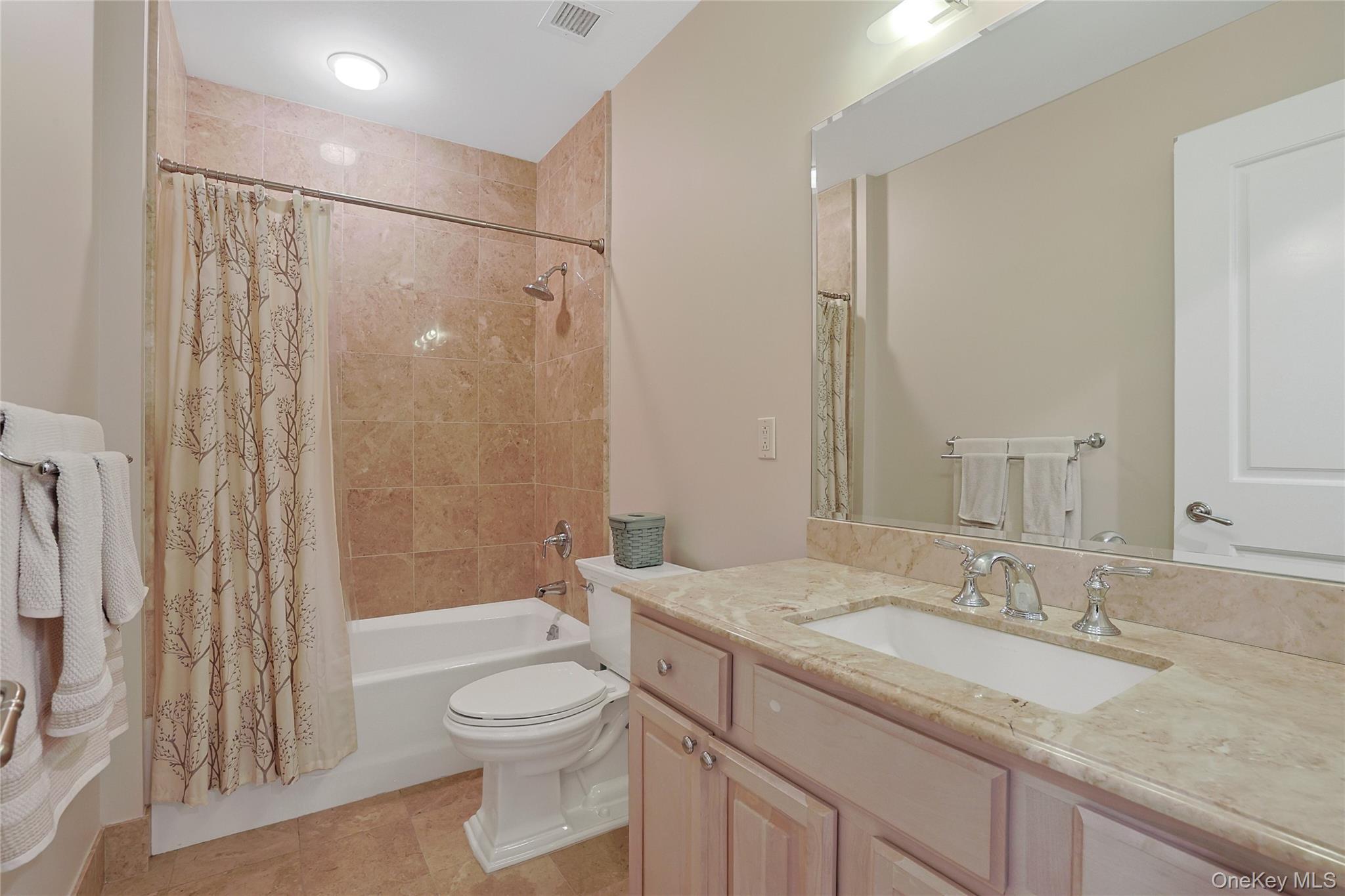 Condo Trump  Westchester County, NY 10588, MLS-967640-14