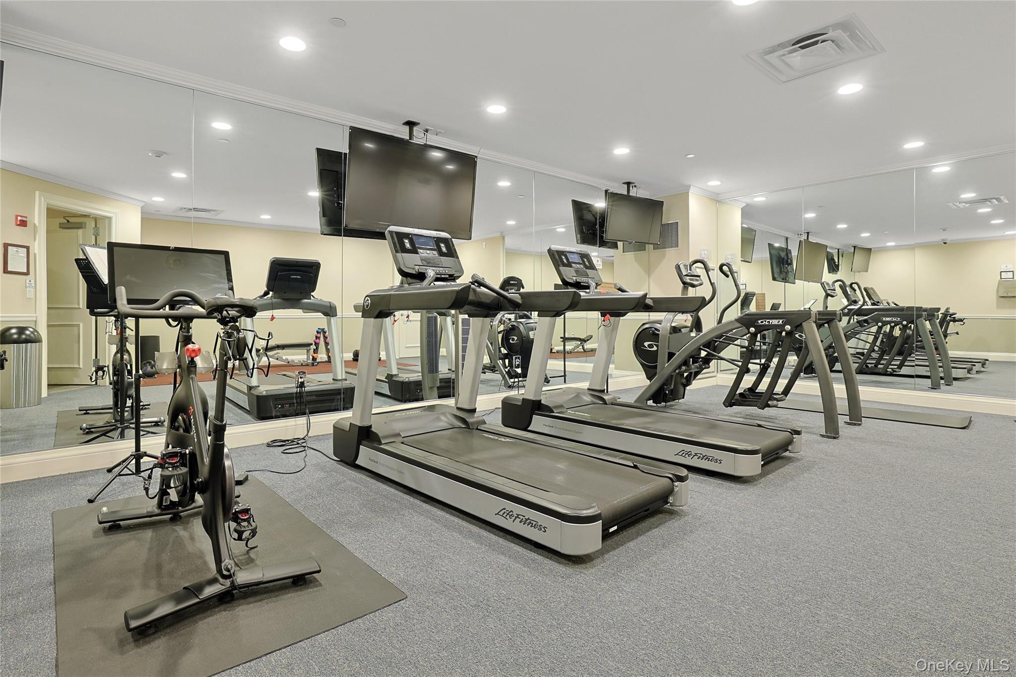 Condo Trump  Westchester County, NY 10588, MLS-967640-26