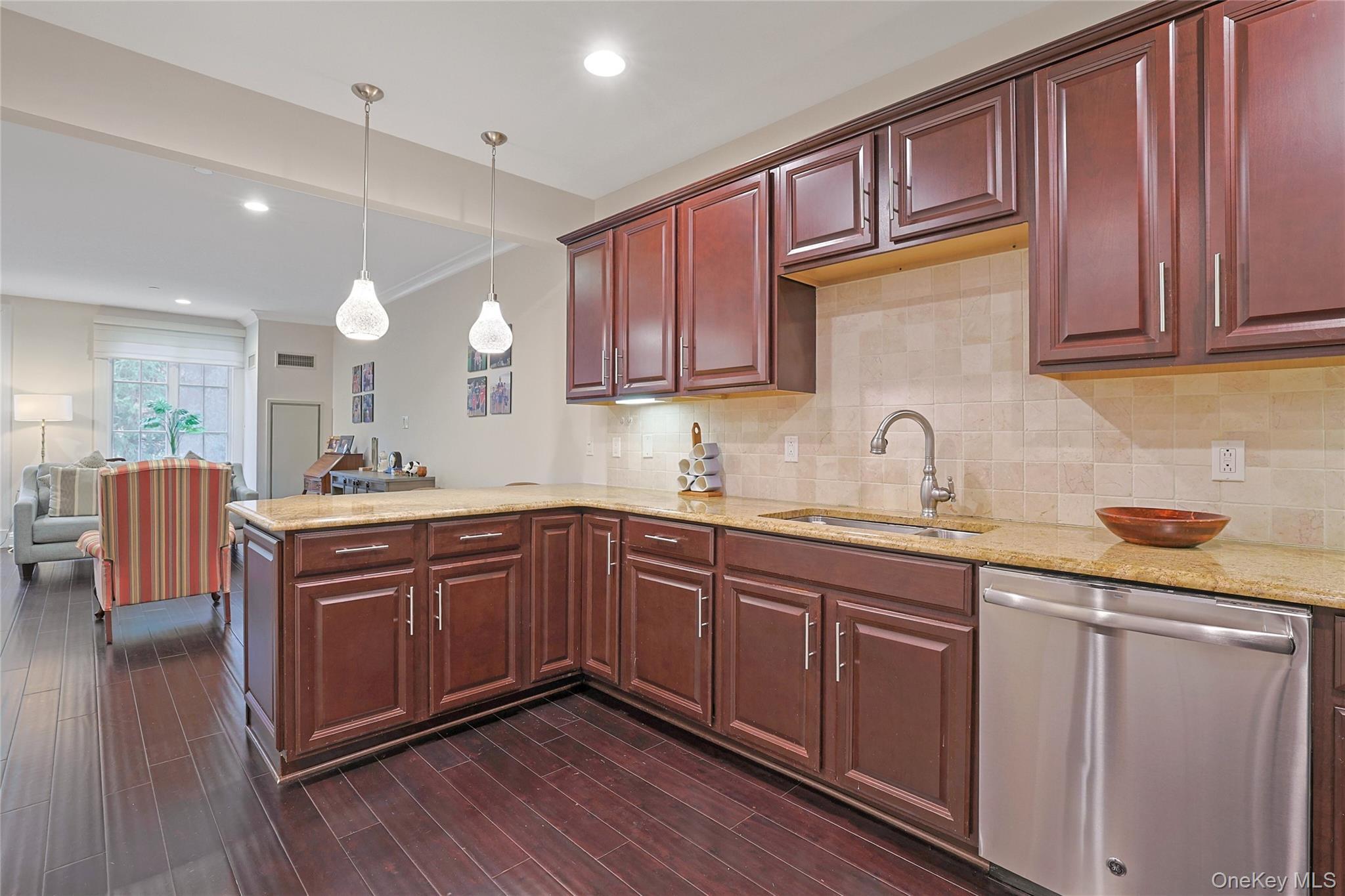 Condo Trump  Westchester County, NY 10588, MLS-967640-3