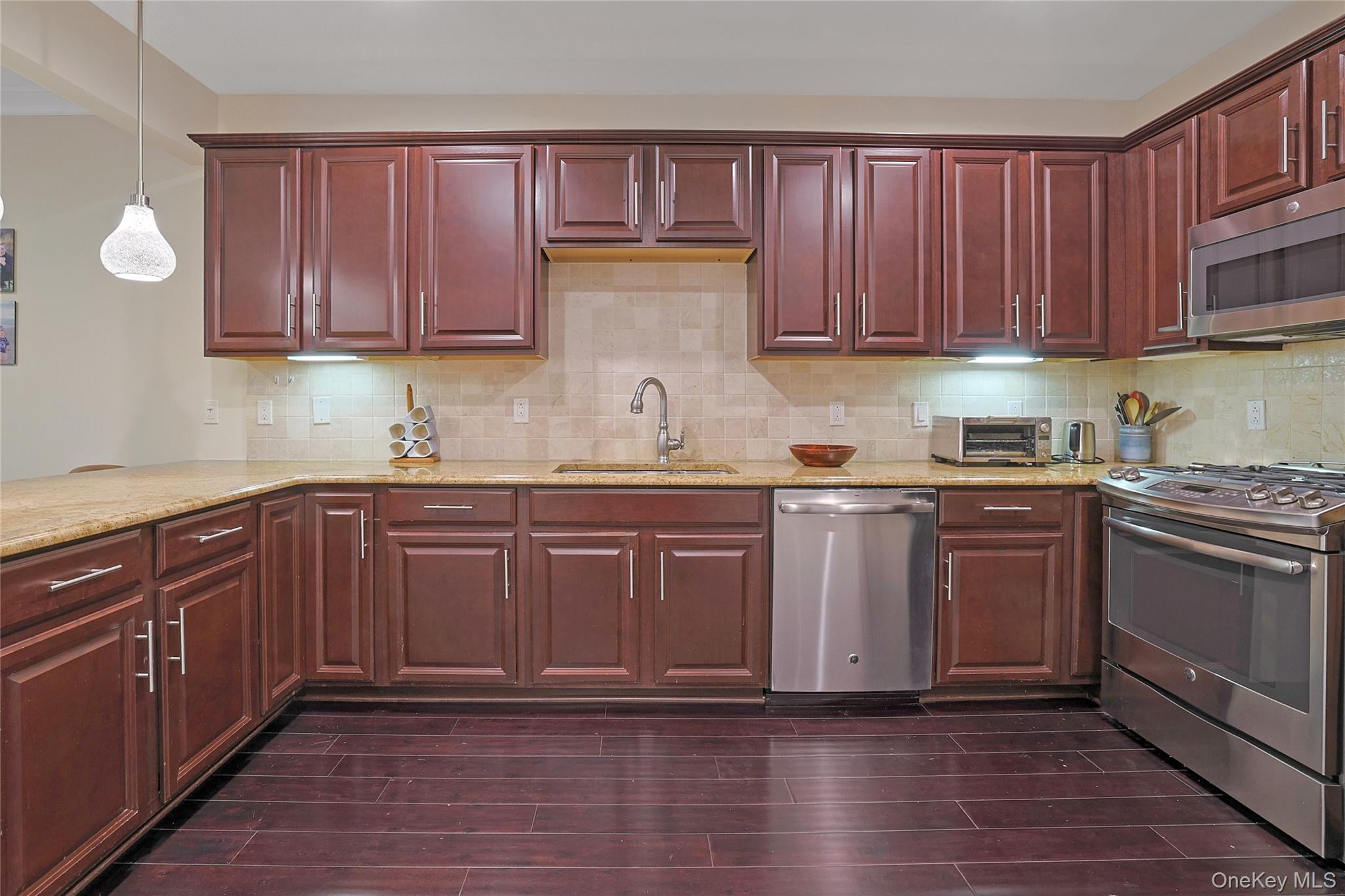 Condo Trump  Westchester County, NY 10588, MLS-967640-5