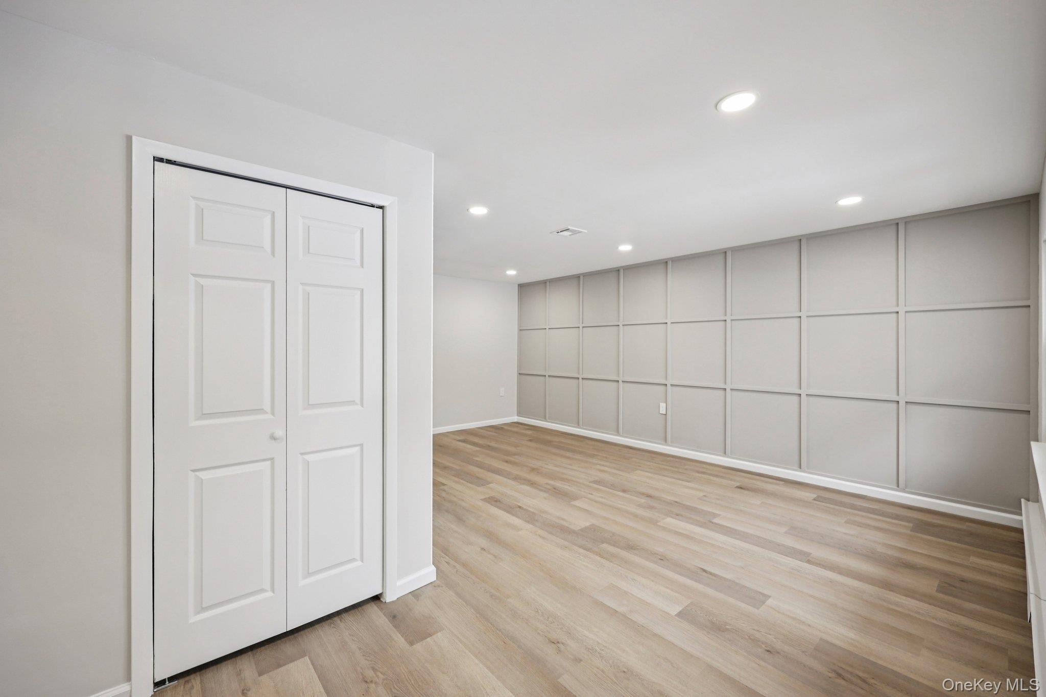 Condo Laurance Suffolk County, NY 11961, MLS-967646-17