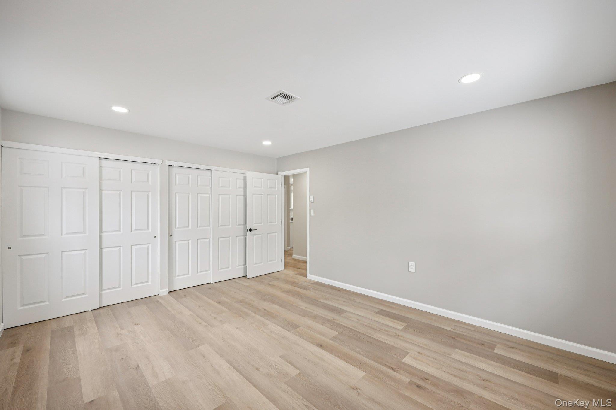 Condo Laurance Suffolk County, NY 11961, MLS-967646-19