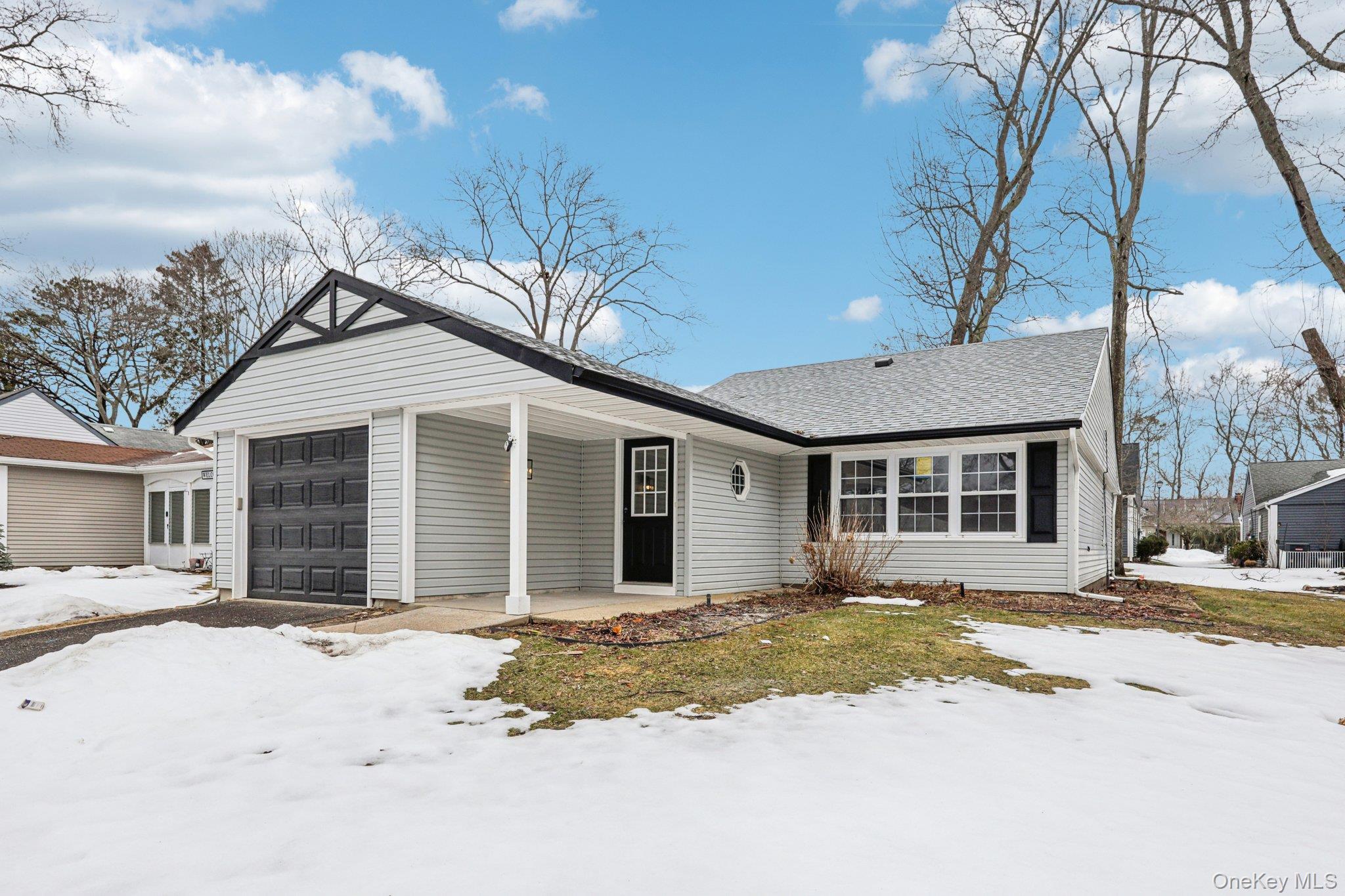 Condo Laurance Suffolk County, NY 11961, MLS-967646-2