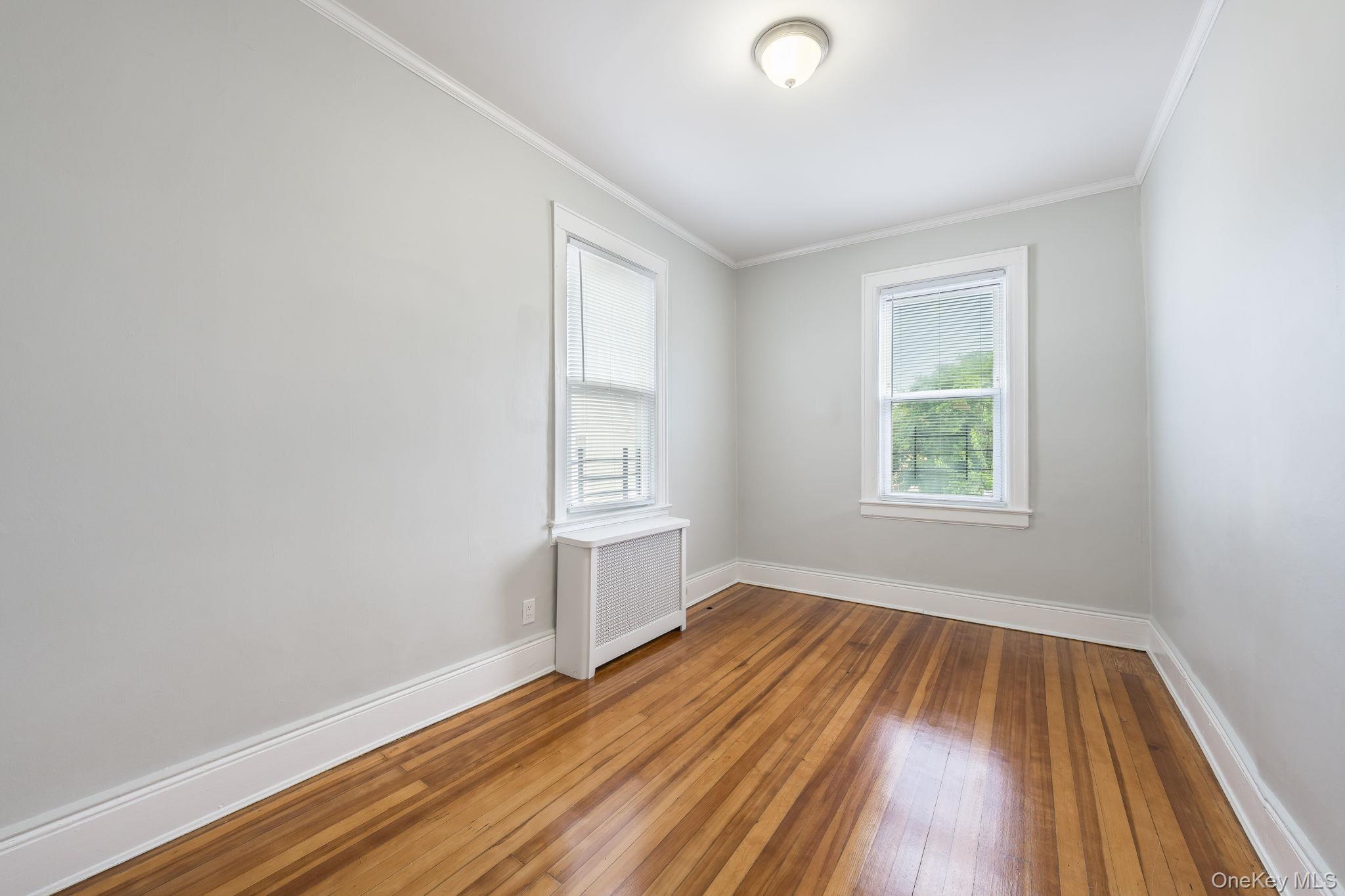 Single Family 147th Queens, NY 11413, MLS-967658-21