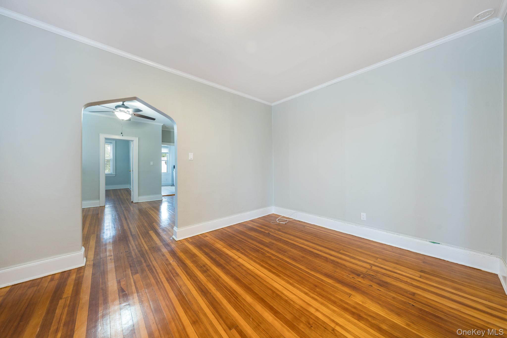 Single Family 147th Queens, NY 11413, MLS-967658-24