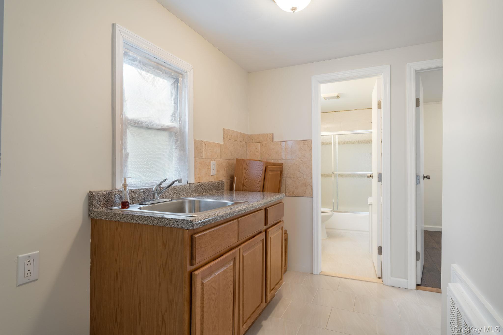 Single Family 147th Queens, NY 11413, MLS-967658-38