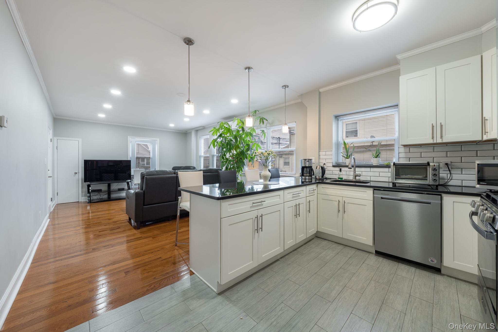 Single Family 147th Queens, NY 11413, MLS-967658-6