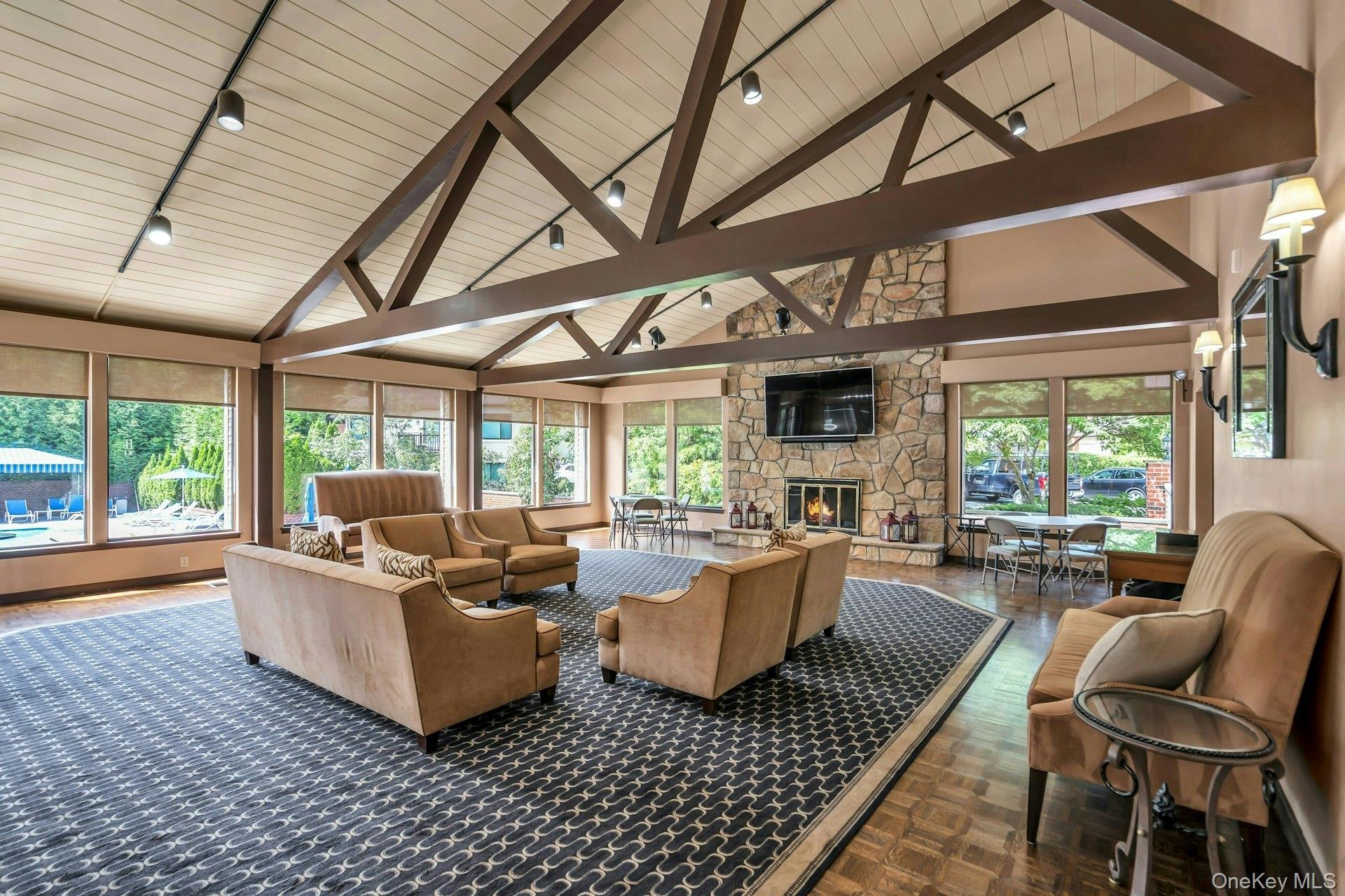 Condo Linnet  Nassau County, NY 11030, MLS-967661-23