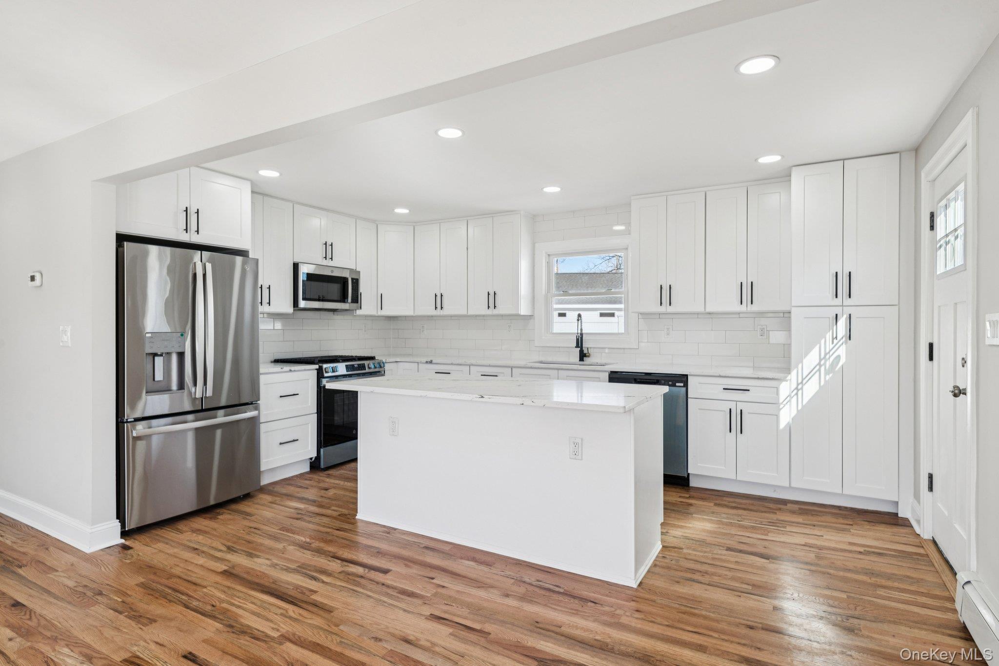 Single Family Somerset  Suffolk County, NY 11701, MLS-967695-11
