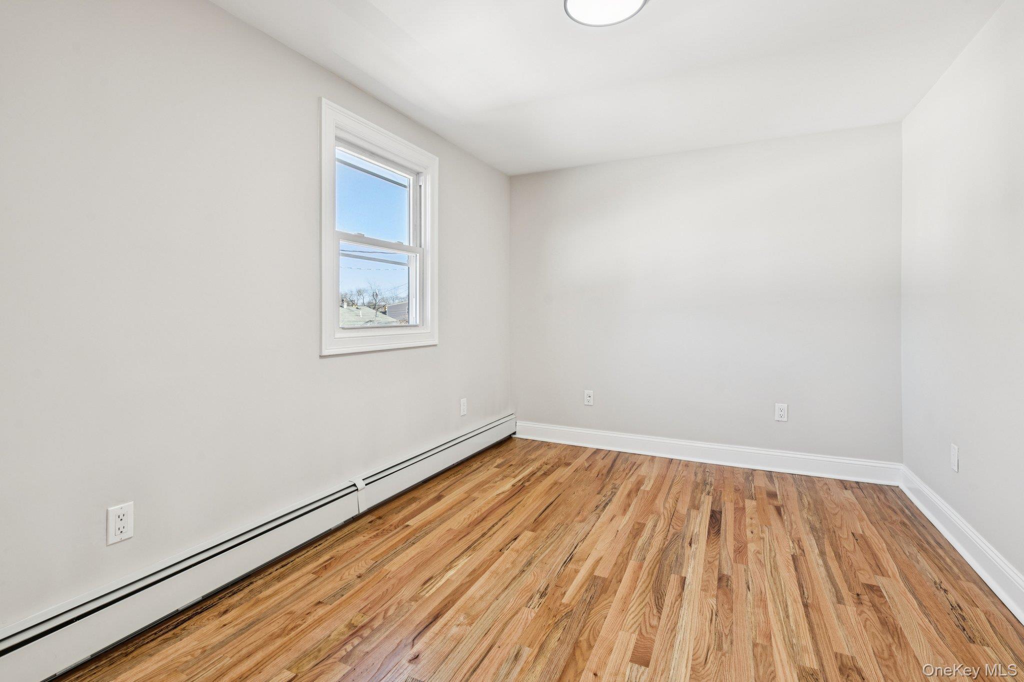 Single Family Somerset  Suffolk County, NY 11701, MLS-967695-25