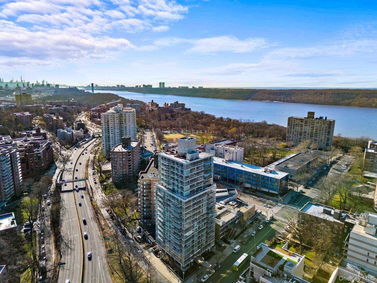 Condo 237th  Bronx, NY 10463, MLS-967709-21