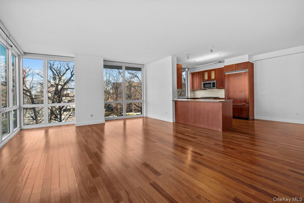 Condo 237th  Bronx, NY 10463, MLS-967709-7