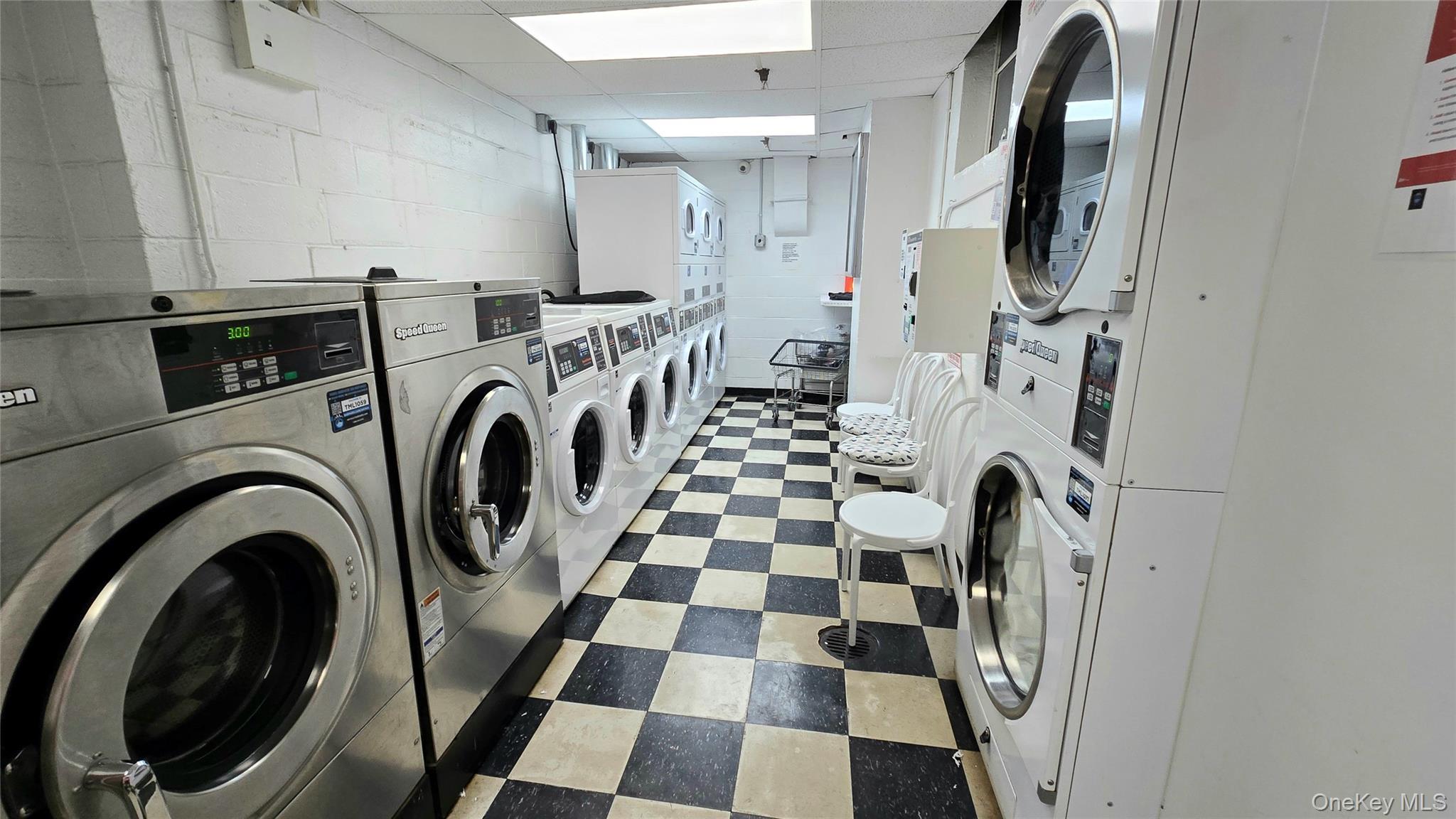 Apartment 55th  Manhattan, NY 10019, MLS-967723-8