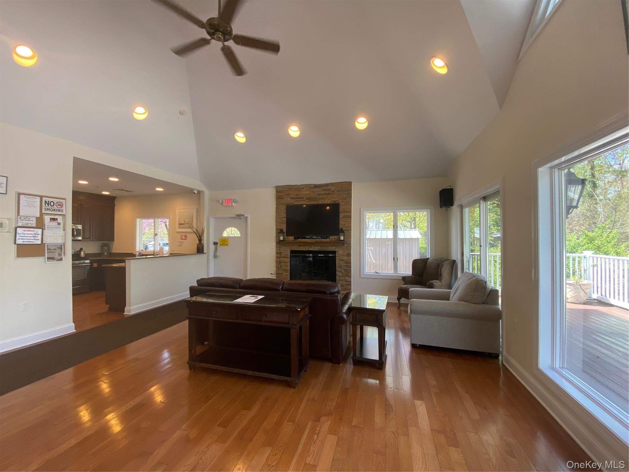 Single Family Roundtop Road  Westchester County, NY 10710, MLS-967734-23