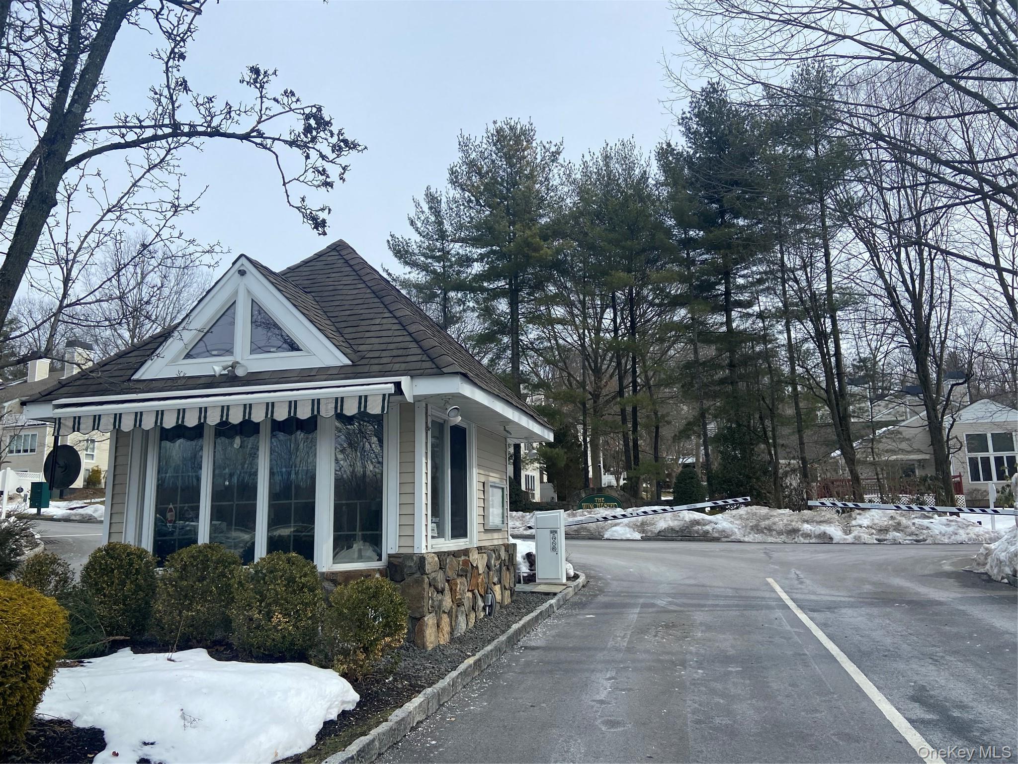 Single Family Roundtop Road  Westchester County, NY 10710, MLS-967734-25