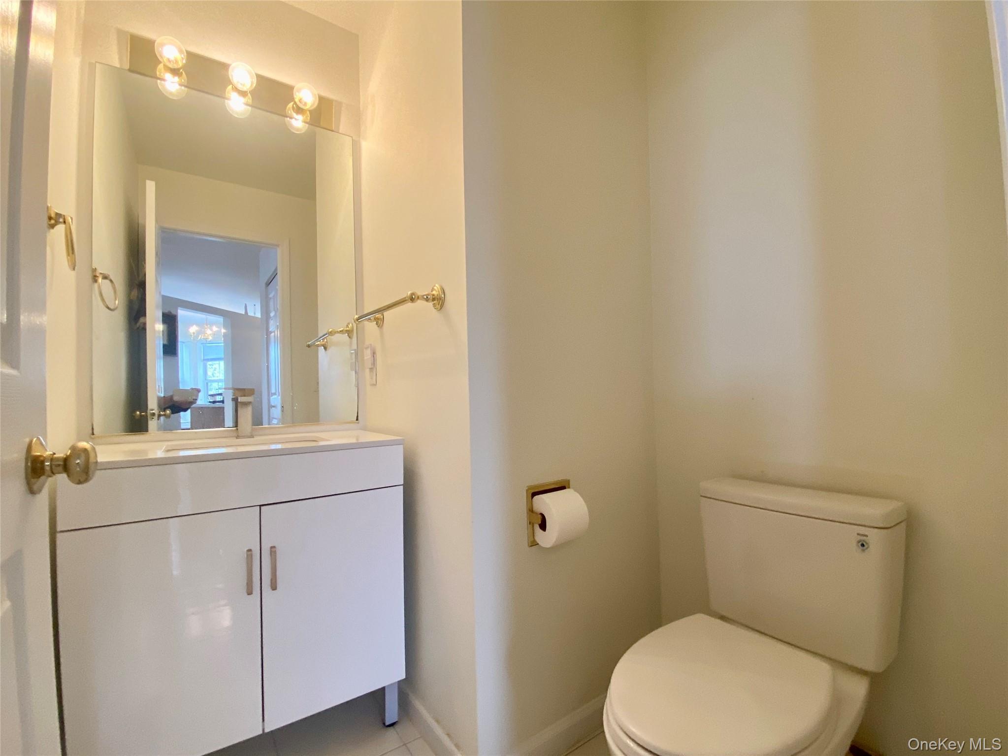 Single Family Roundtop Road  Westchester County, NY 10710, MLS-967734-9