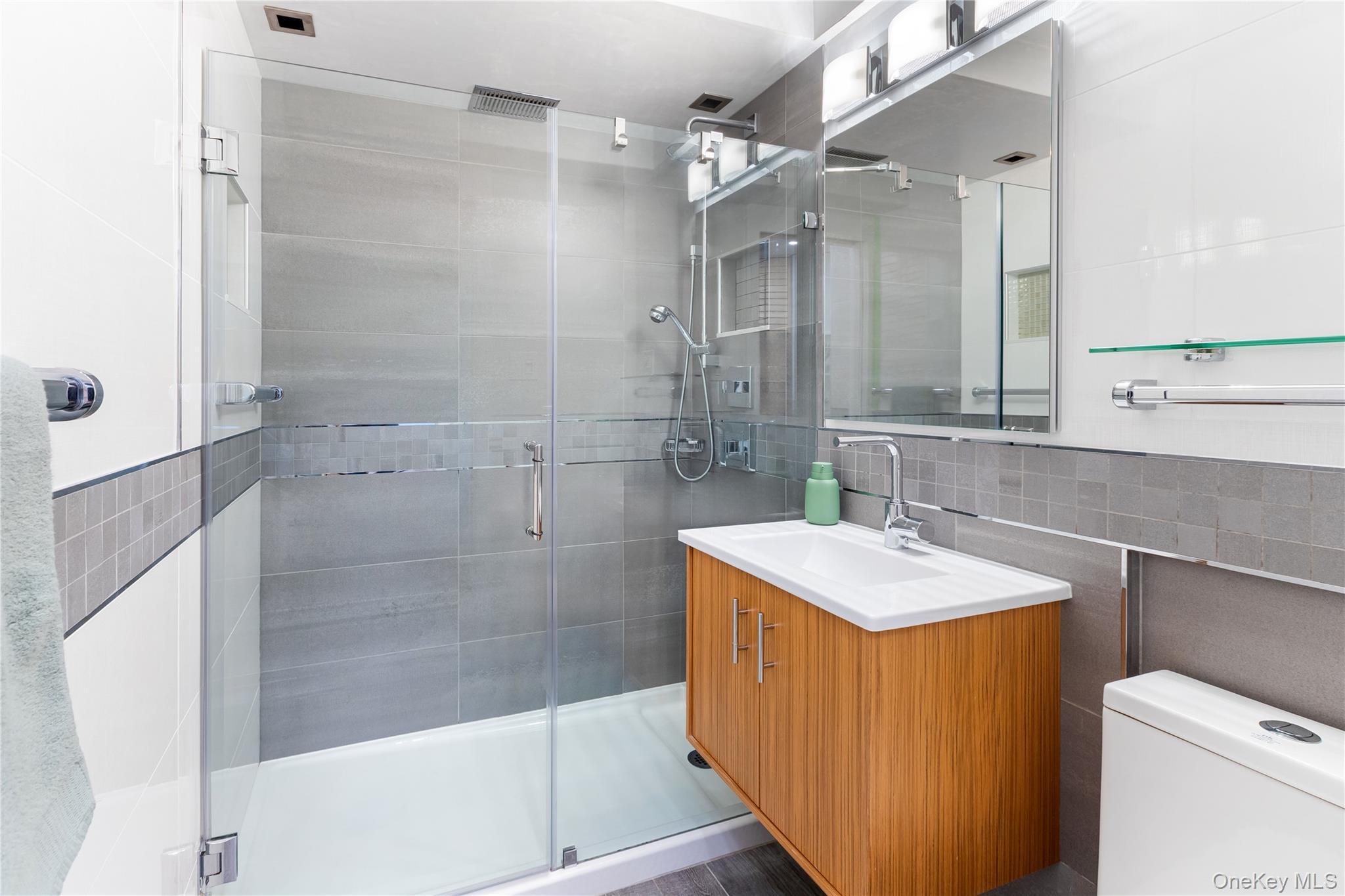 Coop Arlington  Bronx, NY 10471, MLS-967762-3