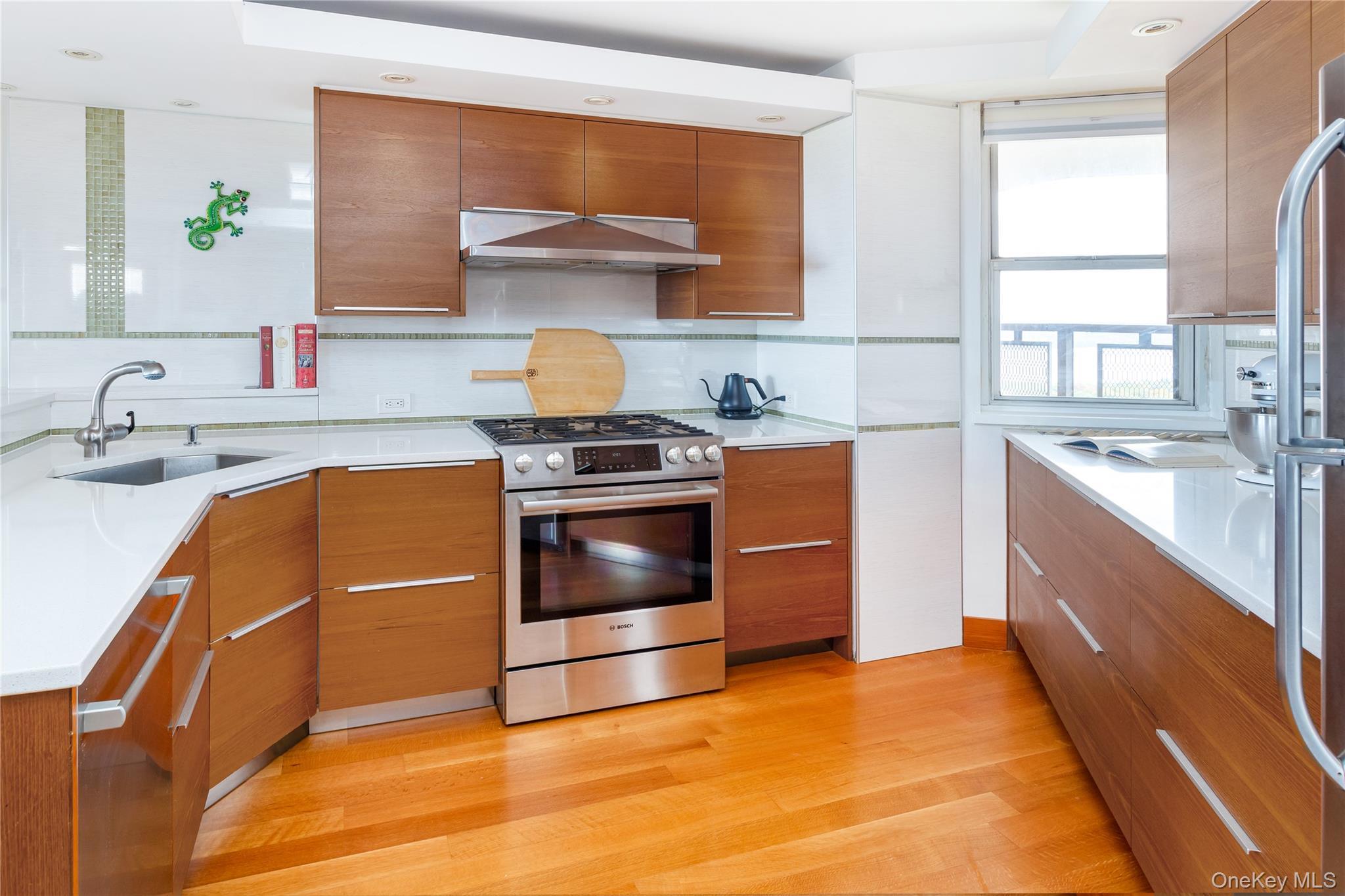 Coop Arlington  Bronx, NY 10471, MLS-967762-4