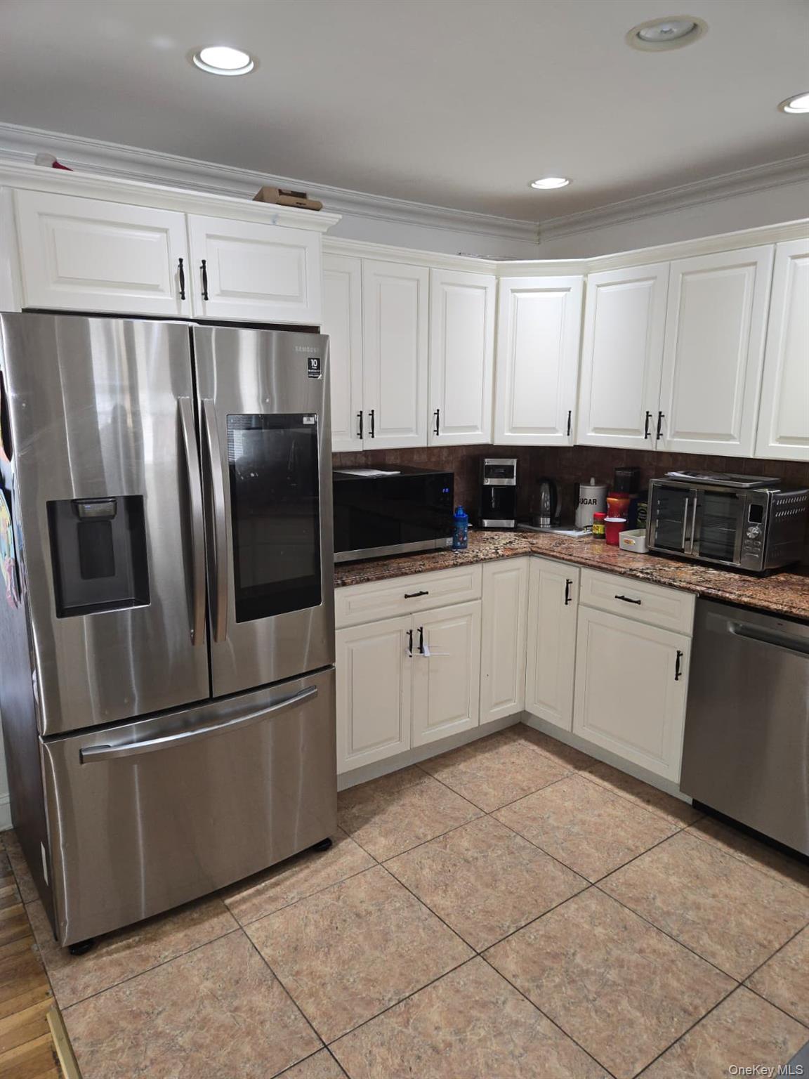 Single Family Bainbridge  Suffolk County, NY 11747, MLS-967776-16